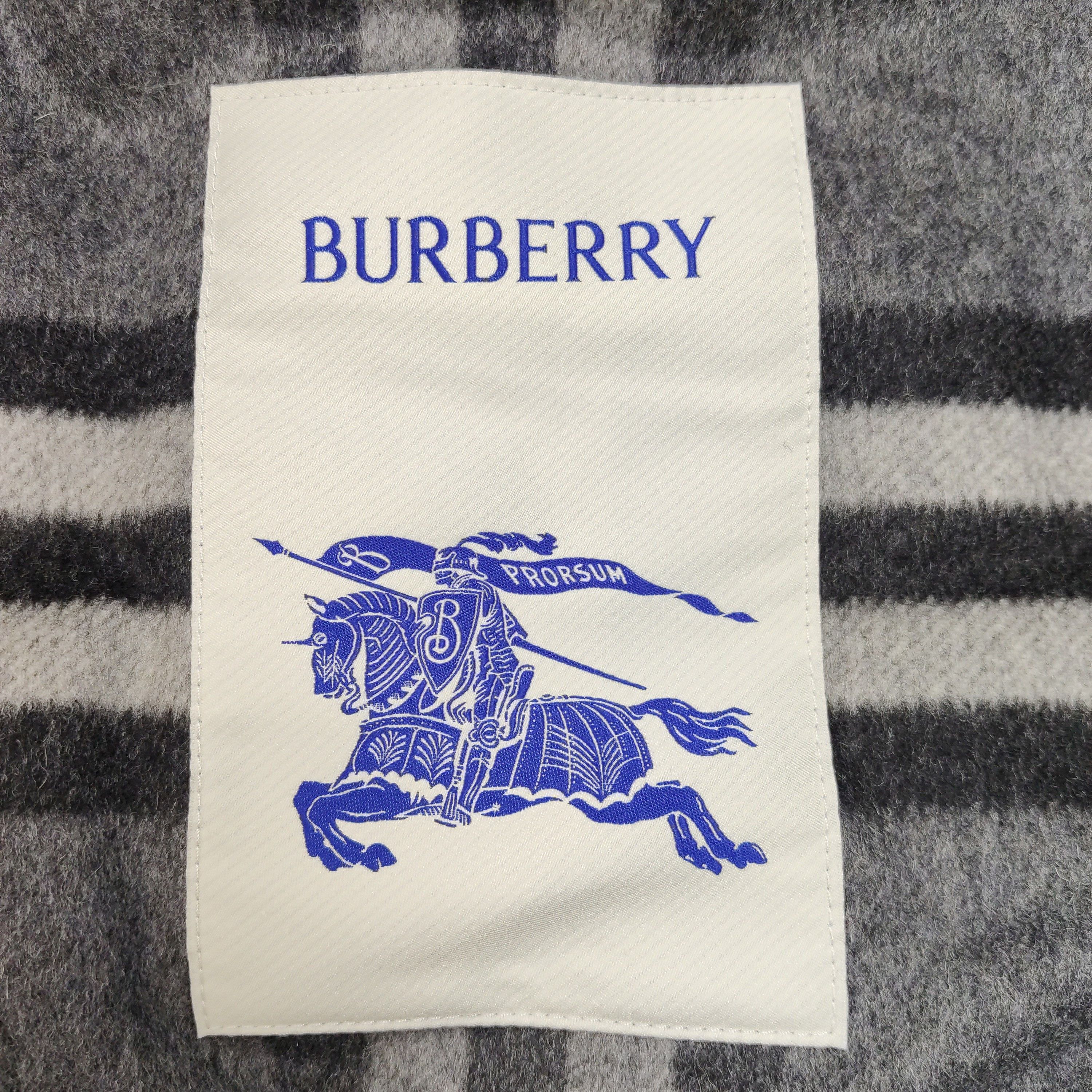 Burberry Burberry Women m Down Jackets Size M / US 6-8 / IT 42-44 - 5 Thumbnail