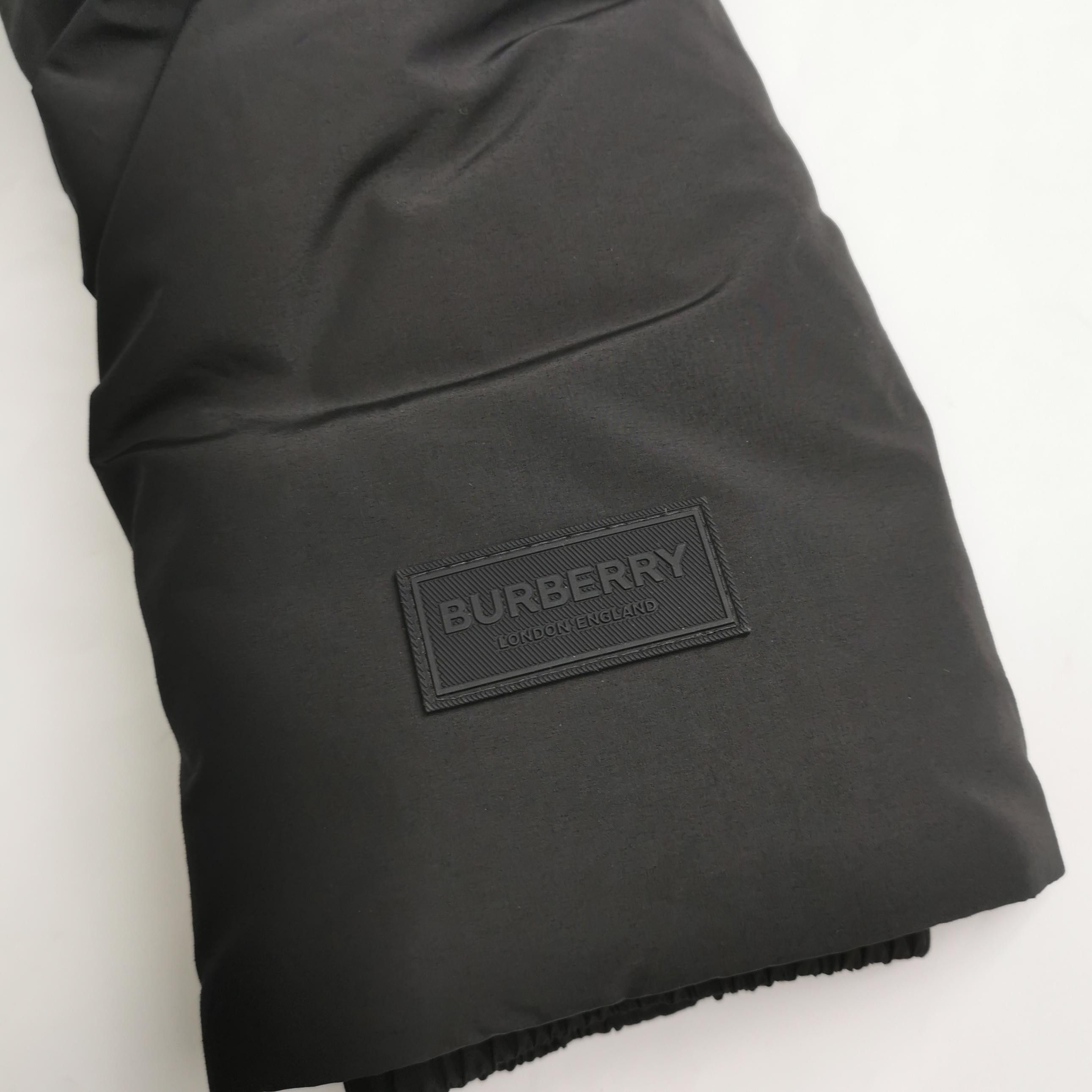 Burberry Burberry Women m Down Jackets Size M / US 6-8 / IT 42-44 - 3 Thumbnail