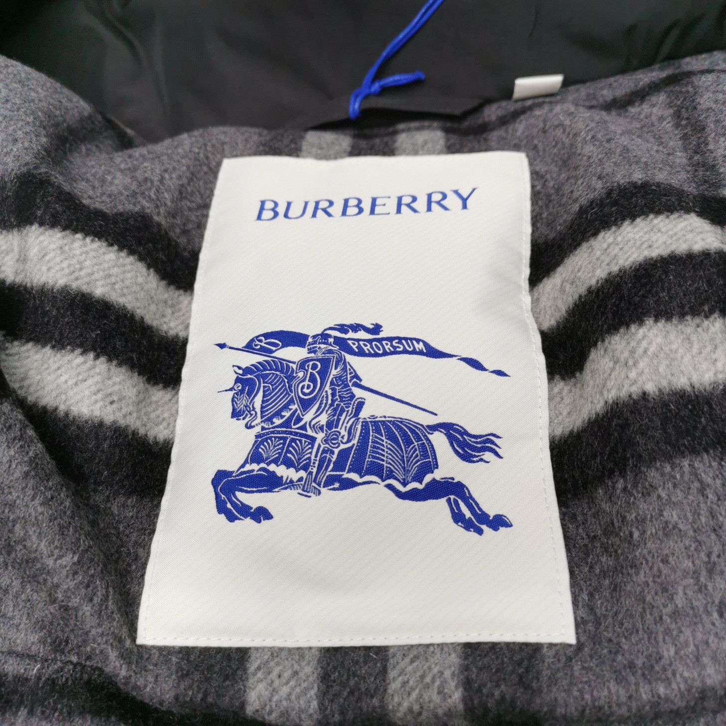 Burberry Burberry Women m Down Jackets Size M / US 6-8 / IT 42-44 - 5 Thumbnail