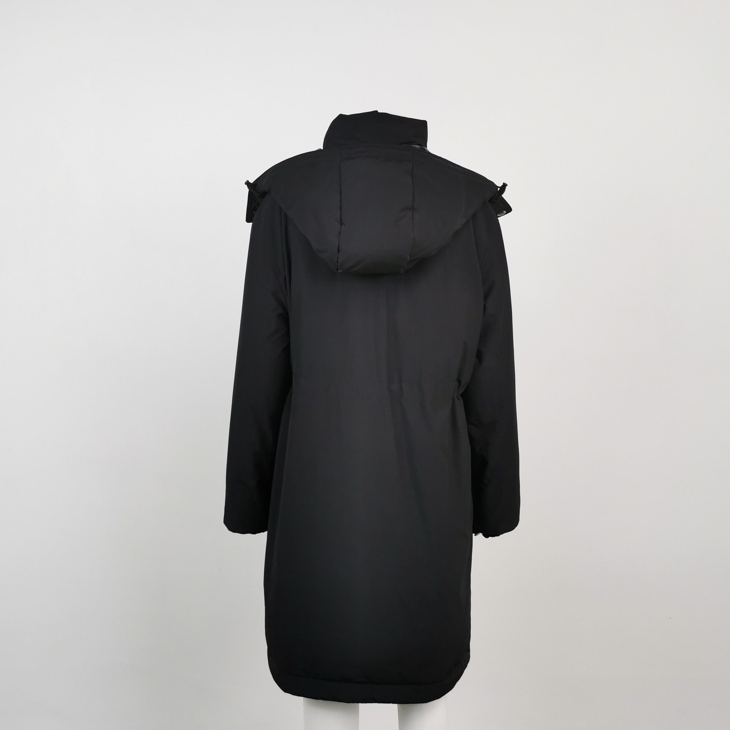 Burberry Burberry Women m Down Jackets Size M / US 6-8 / IT 42-44 - 2 Thumbnail