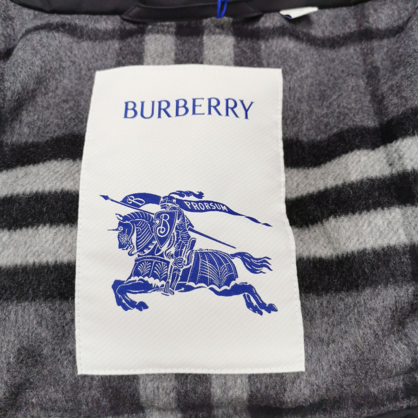Burberry Burberry Women m Down Jackets Size M / US 6-8 / IT 42-44 - 5 Thumbnail