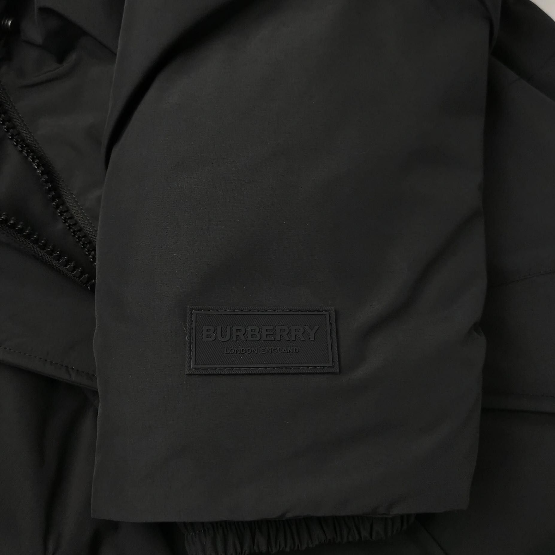 Burberry Burberry Women m Down Jackets Size M / US 6-8 / IT 42-44 - 3 Thumbnail