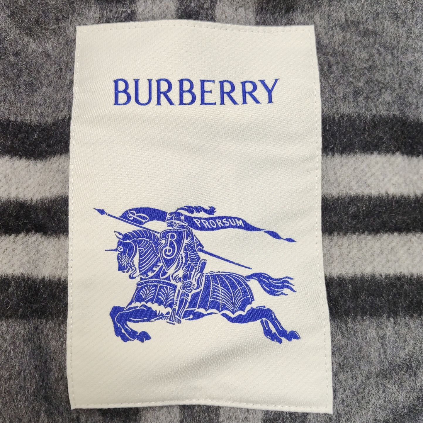 Burberry Burberry Women s Down Jackets Size S / US 4 / IT 40 - 5 Thumbnail
