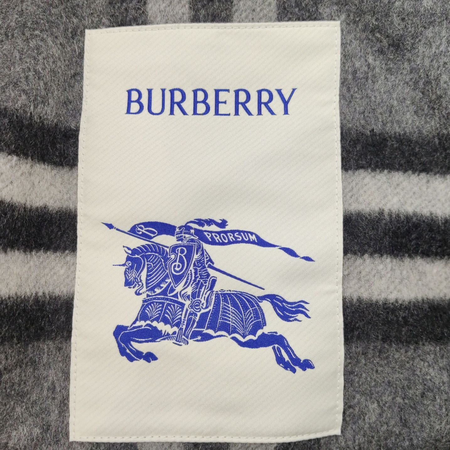 Burberry Burberry Women s Down Jackets Size S / US 4 / IT 40 - 5 Thumbnail