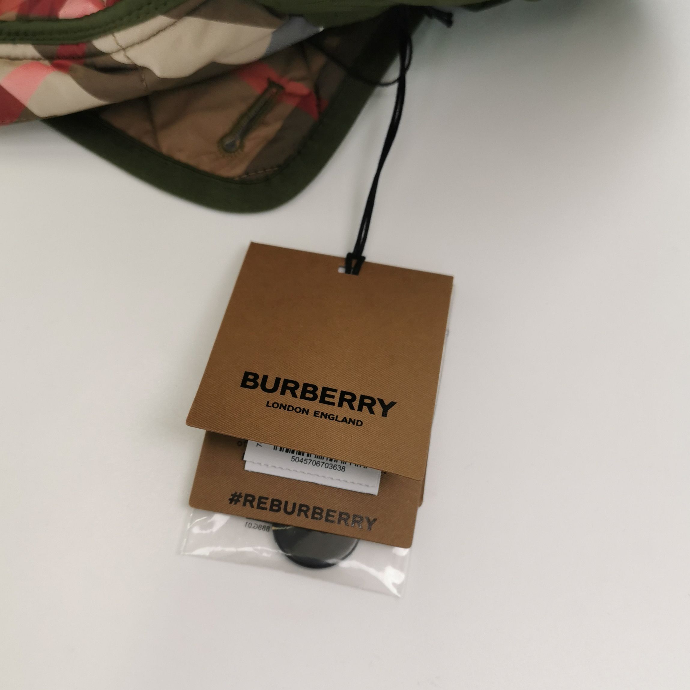 Burberry Burberry Women m Down Jackets Size M / US 6-8 / IT 42-44 - 4 Thumbnail