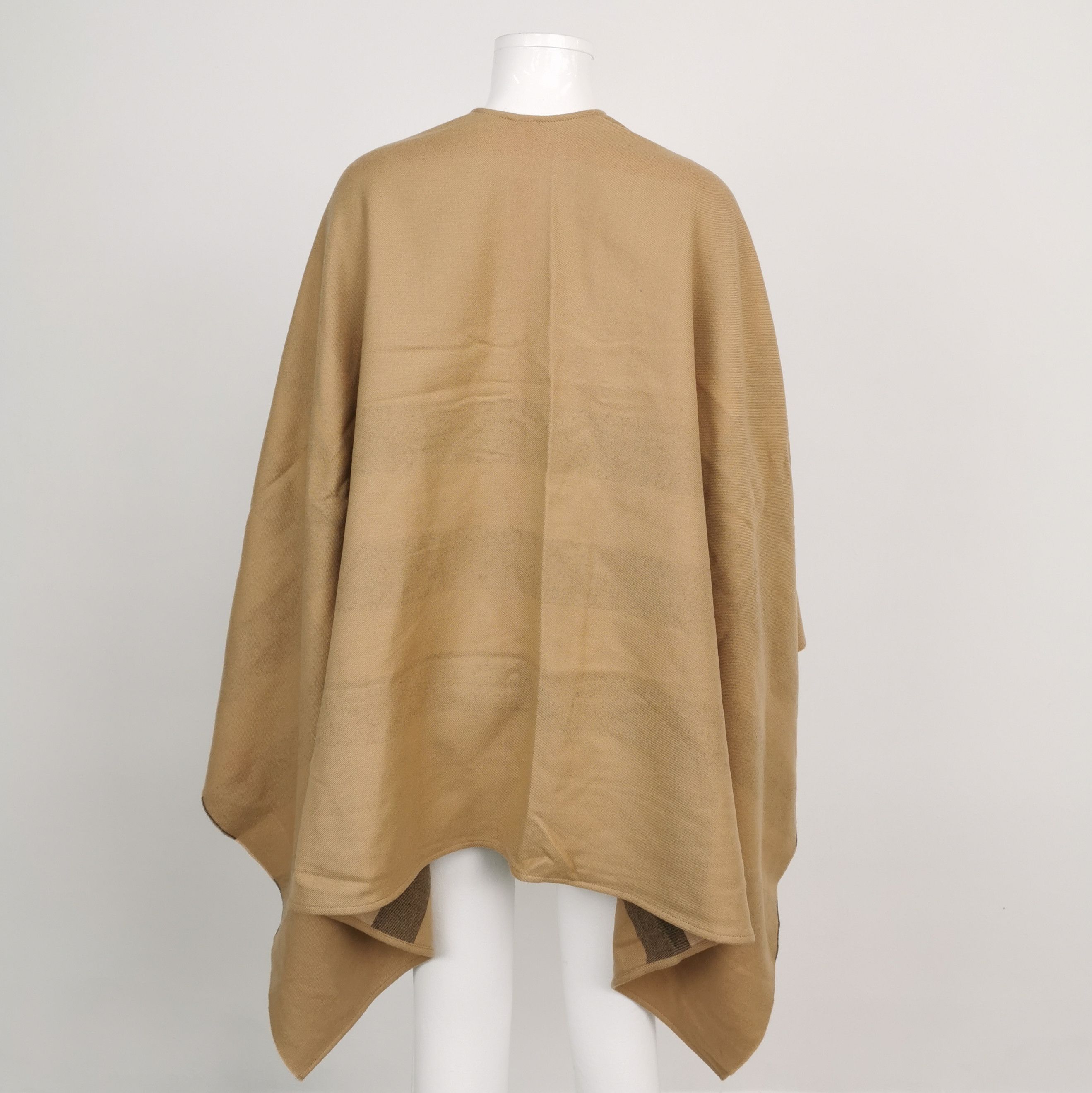 Burberry Burberry Women s Coats Size S / US 4 / IT 40 - 2 Thumbnail