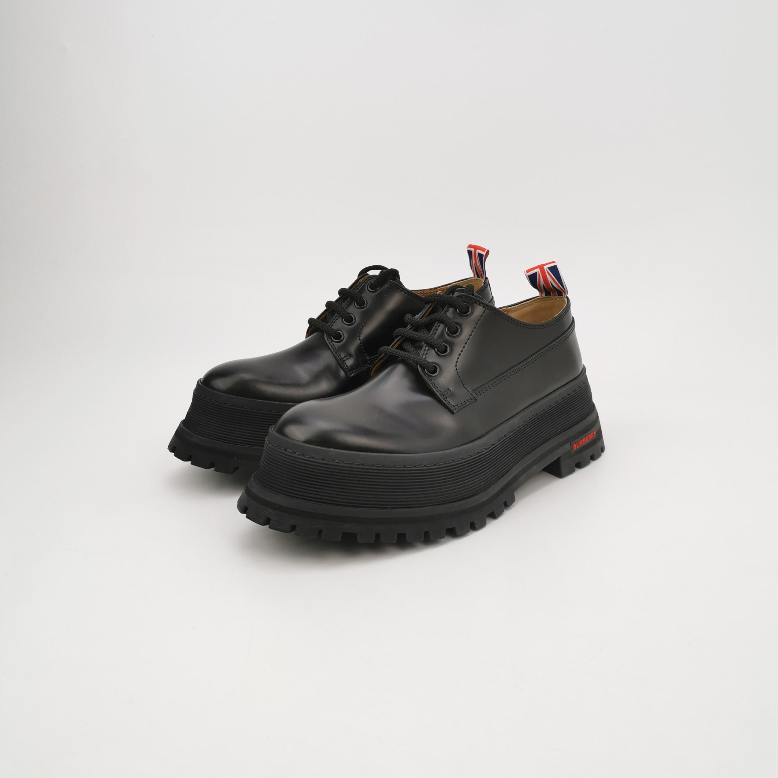 Burberry Burberry Women 7 Lowtop Sneakers Size US 7 / IT 37 - 2 Thumbnail