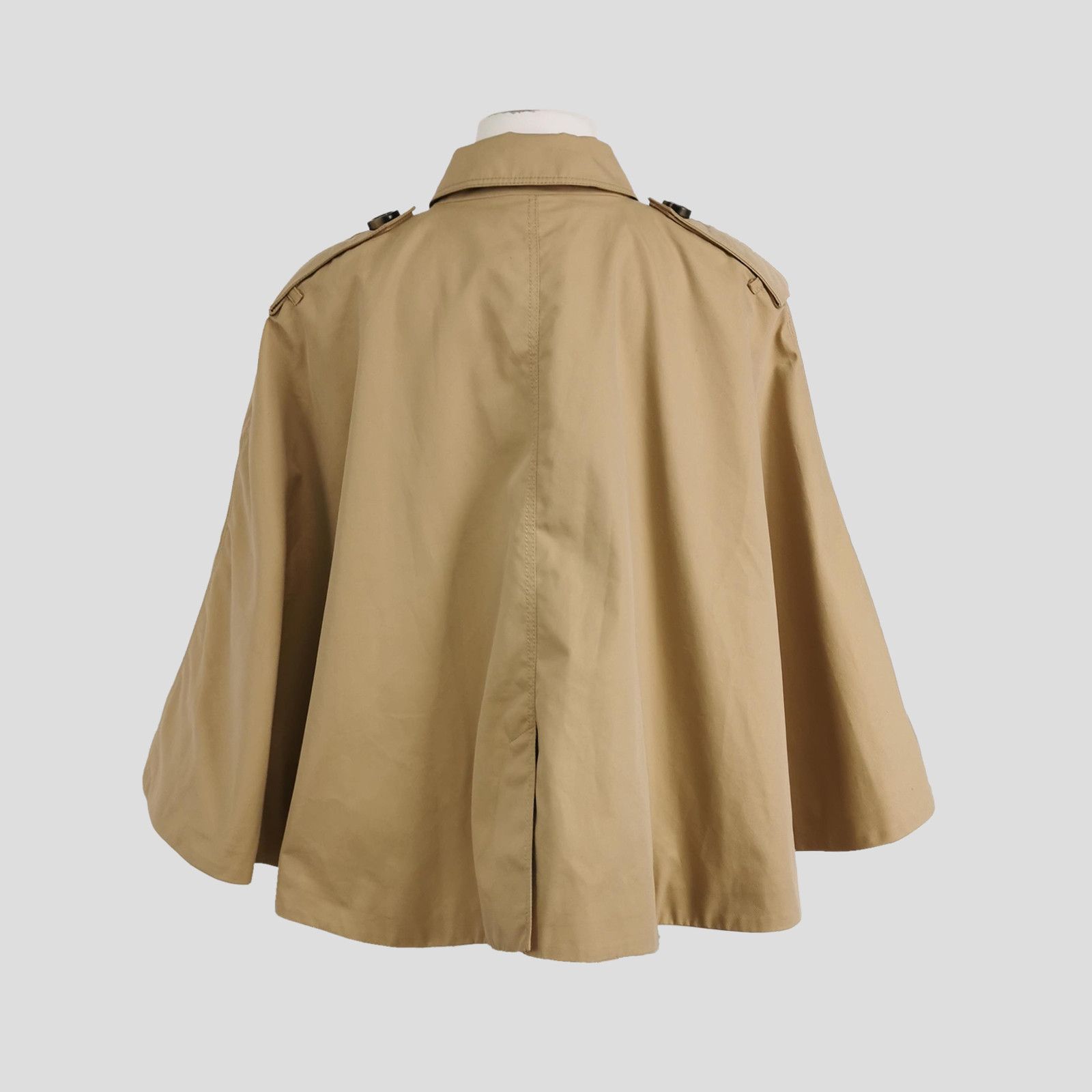 Burberry Burberry Women m Coats Size M / US 6-8 / IT 42-44 - 2 Thumbnail