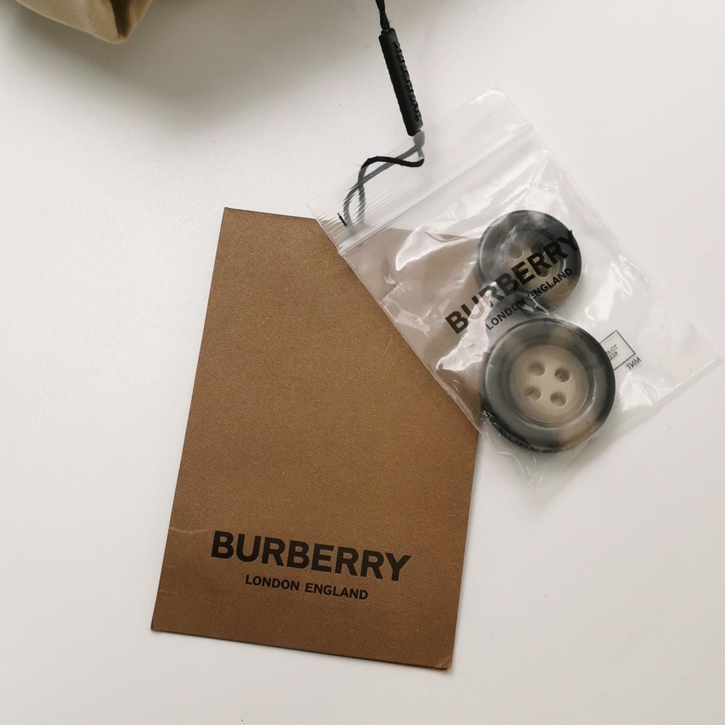 Burberry Burberry Women m Coats Size M / US 6-8 / IT 42-44 - 4 Thumbnail