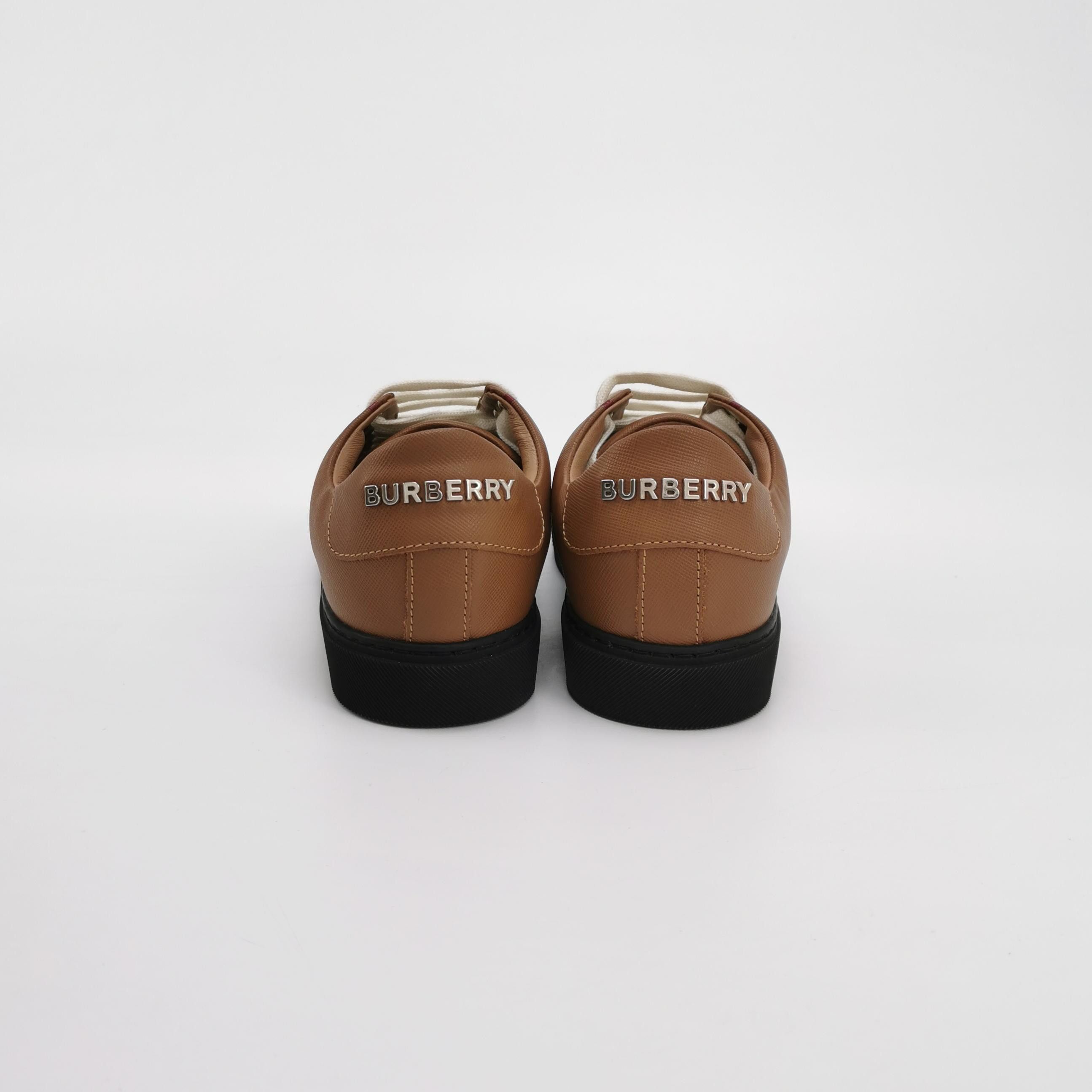 Burberry Burberry Women 6 Lowtop Sneakers Size US 6 / IT 36 - 4 Thumbnail
