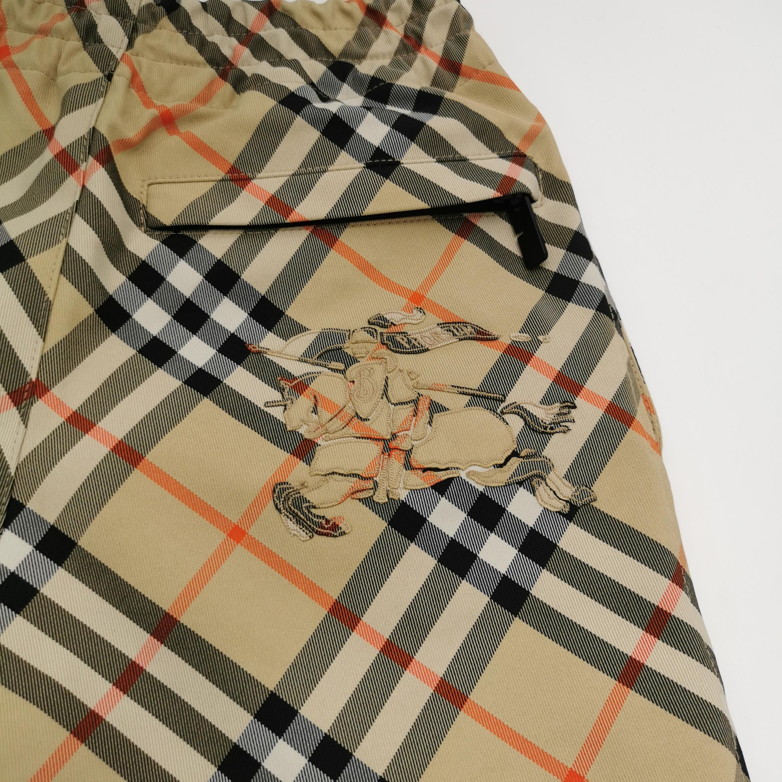 Burberry Burberry Women 0 Shorts Size 25" / US 0 / IT 36 - 3 Thumbnail
