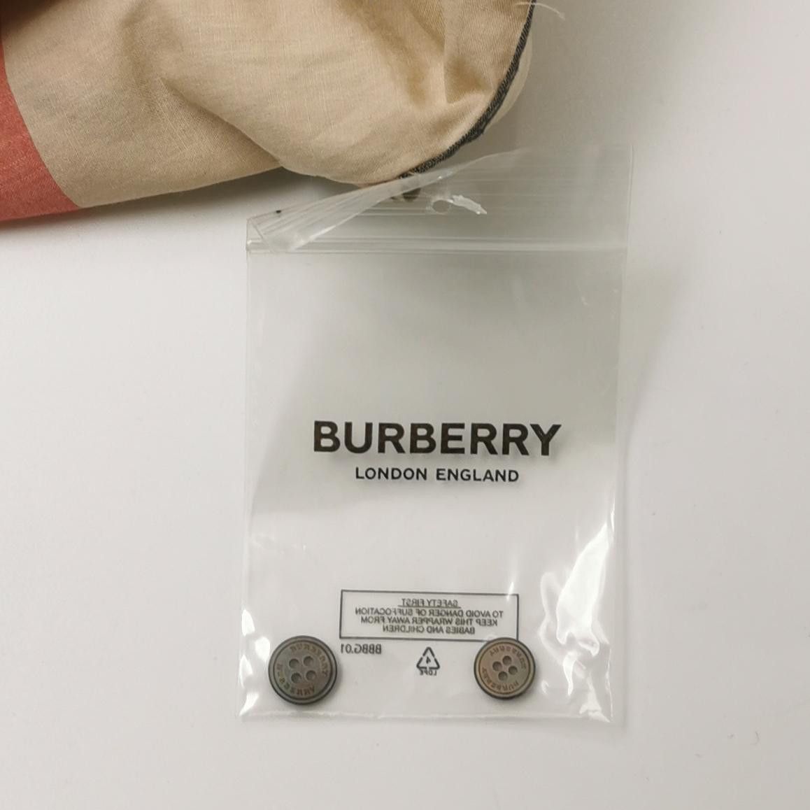 Burberry Burberry Women xl Button Ups Size XL / US 12-14 / IT 48-50 - 4 Thumbnail