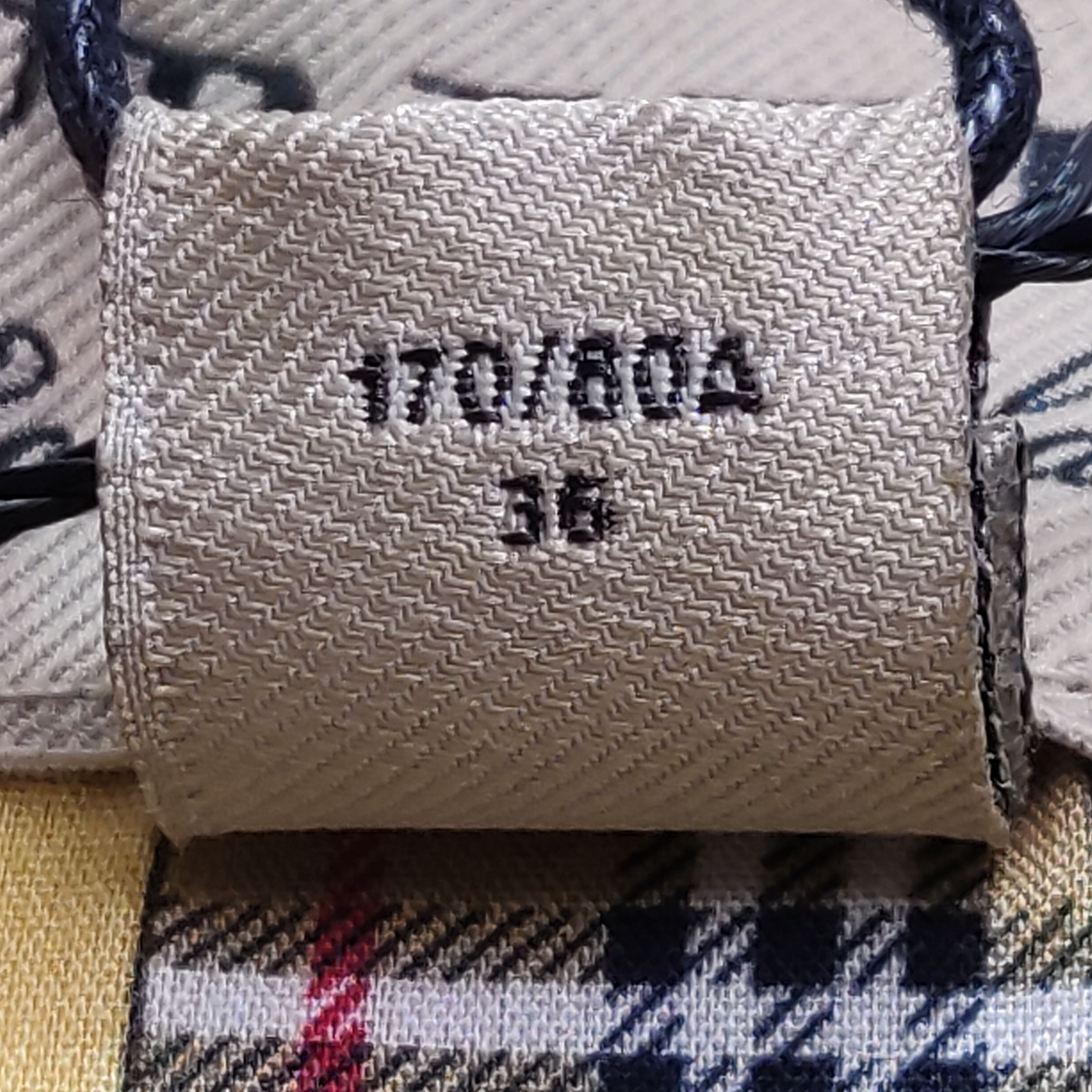 Burberry Burberry Women s Button Ups Size S / US 4 / IT 40 - 6 Thumbnail