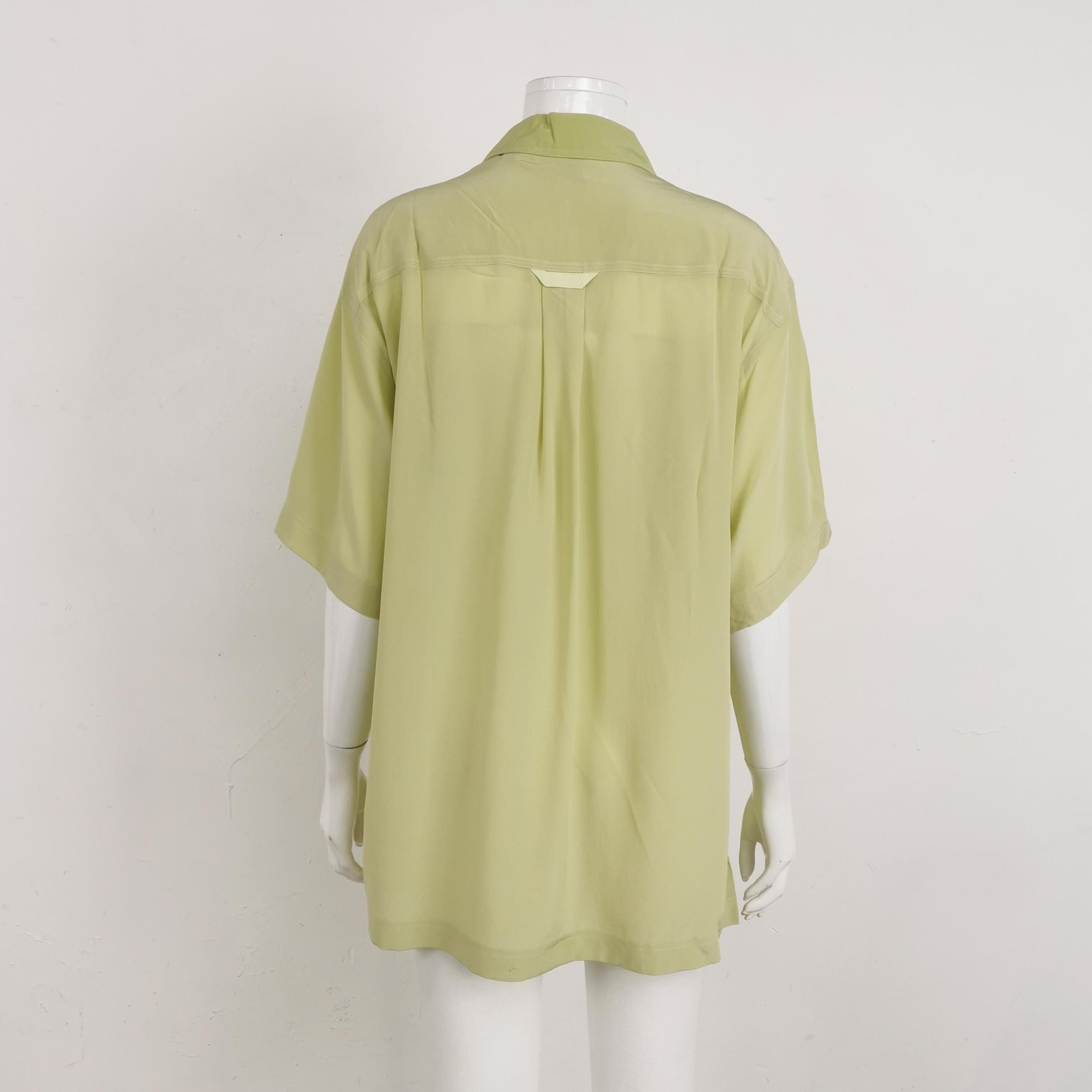 Burberry Burberry Women s Short Sleeve Shirts Size S / US 4 / IT 40 - 2 Thumbnail