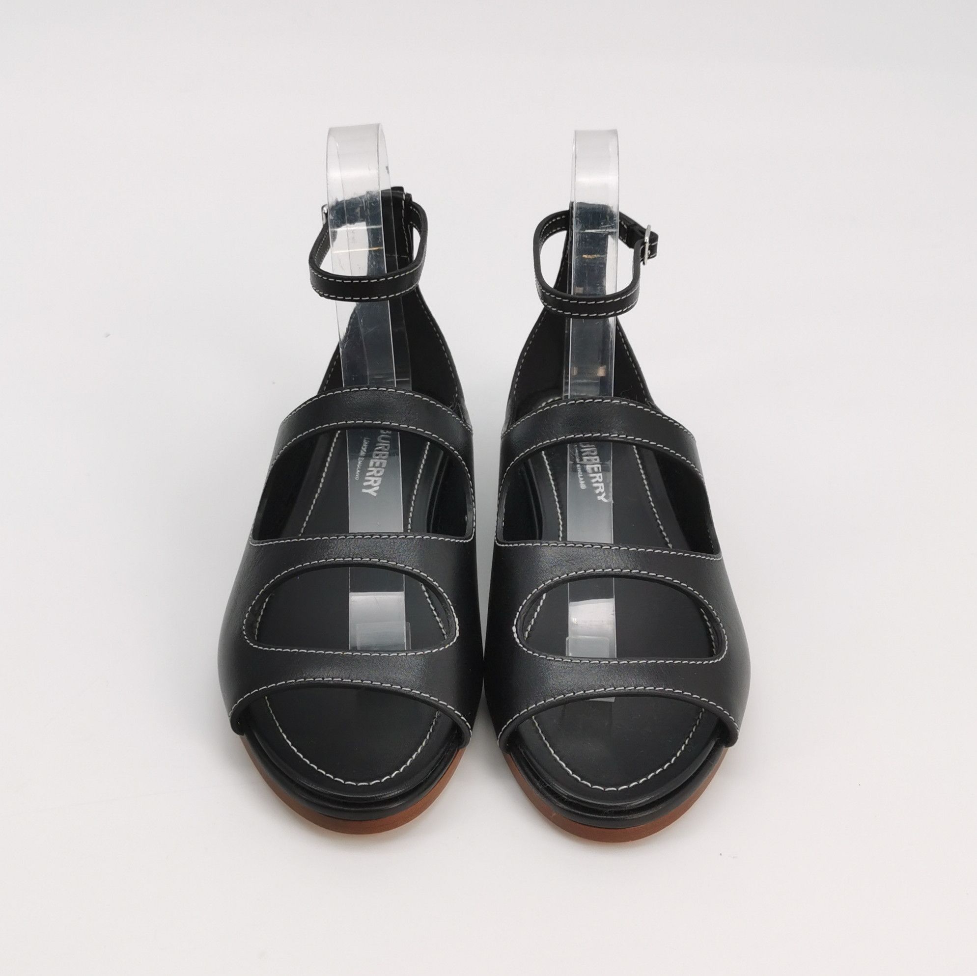 Burberry Burberry Women 5 Sandals Size US 5 / IT 35 - 3 Thumbnail