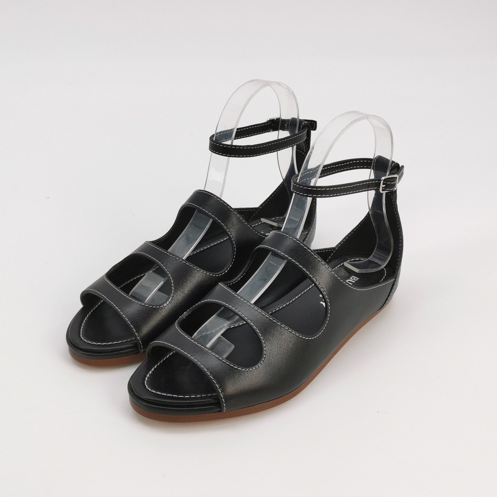 Burberry Burberry Women 5 Sandals Size US 5 / IT 35 - 2 Thumbnail