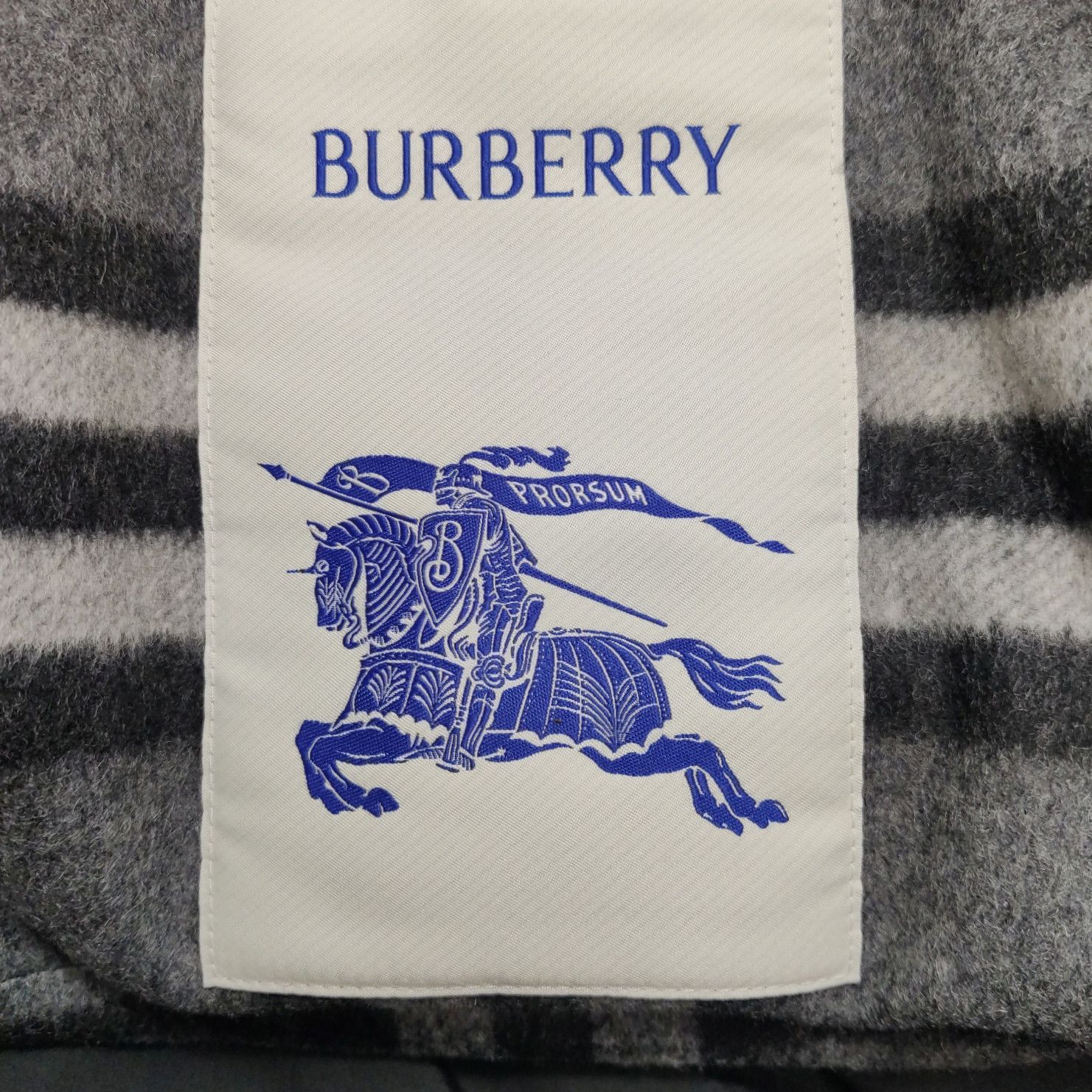 Burberry Burberry Women m Down Jackets Size M / US 6-8 / IT 42-44 - 5 Thumbnail