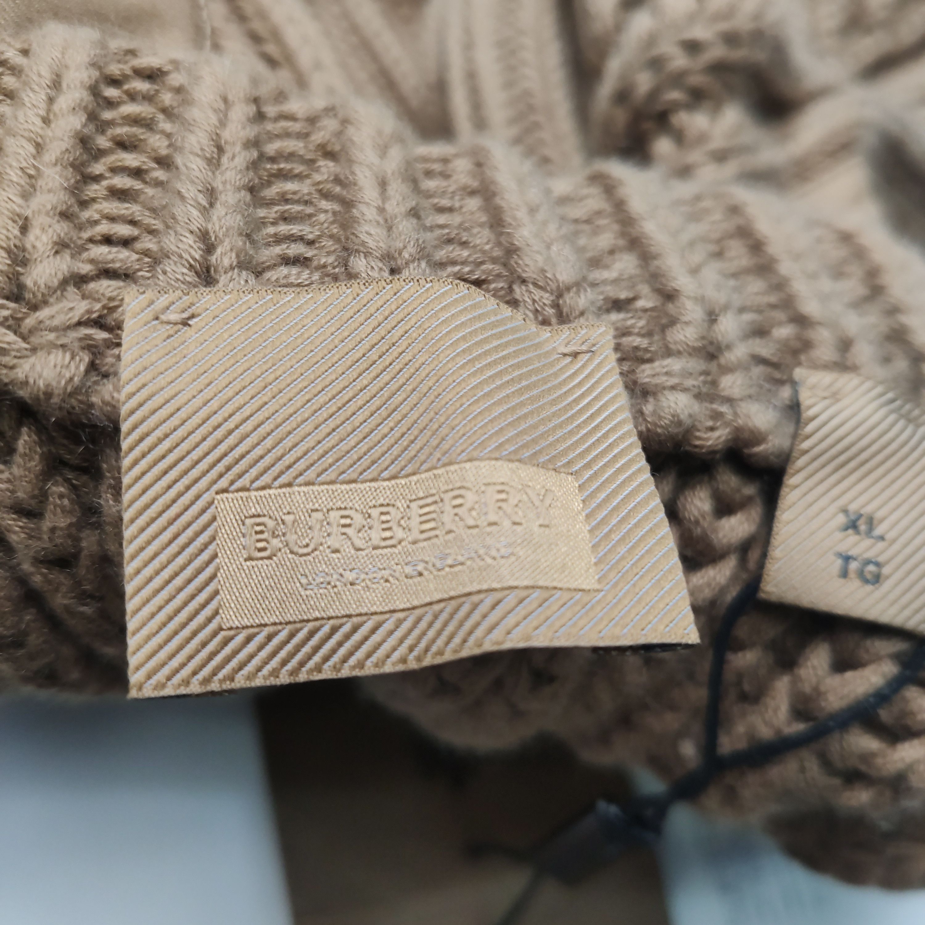 Burberry Burberry Women xl Sweaters Size XL / US 12-14 / IT 48-50 - 6 Thumbnail