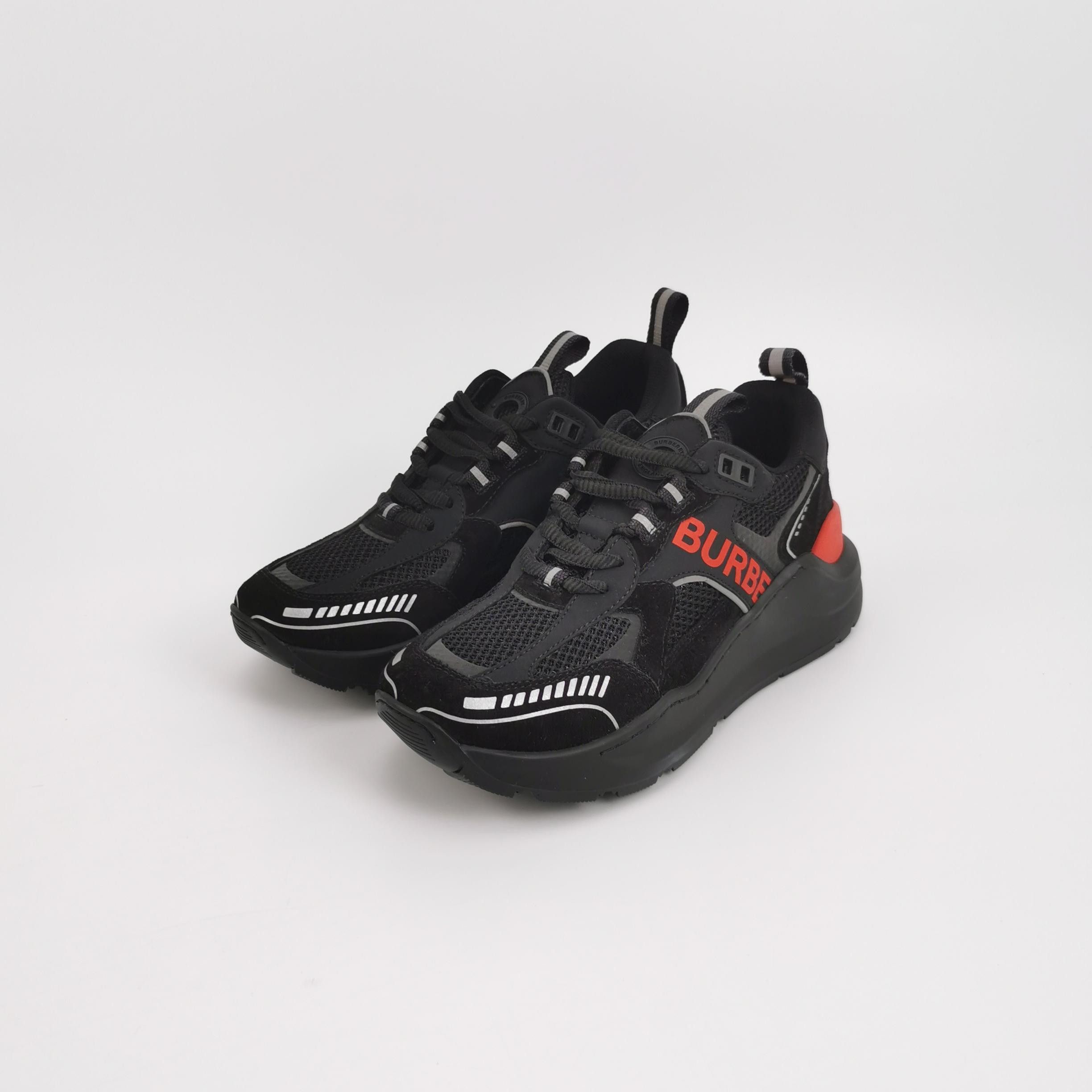 Burberry Burberry Women 6 Lowtop Sneakers Size US 6 / IT 36 - 2 Thumbnail