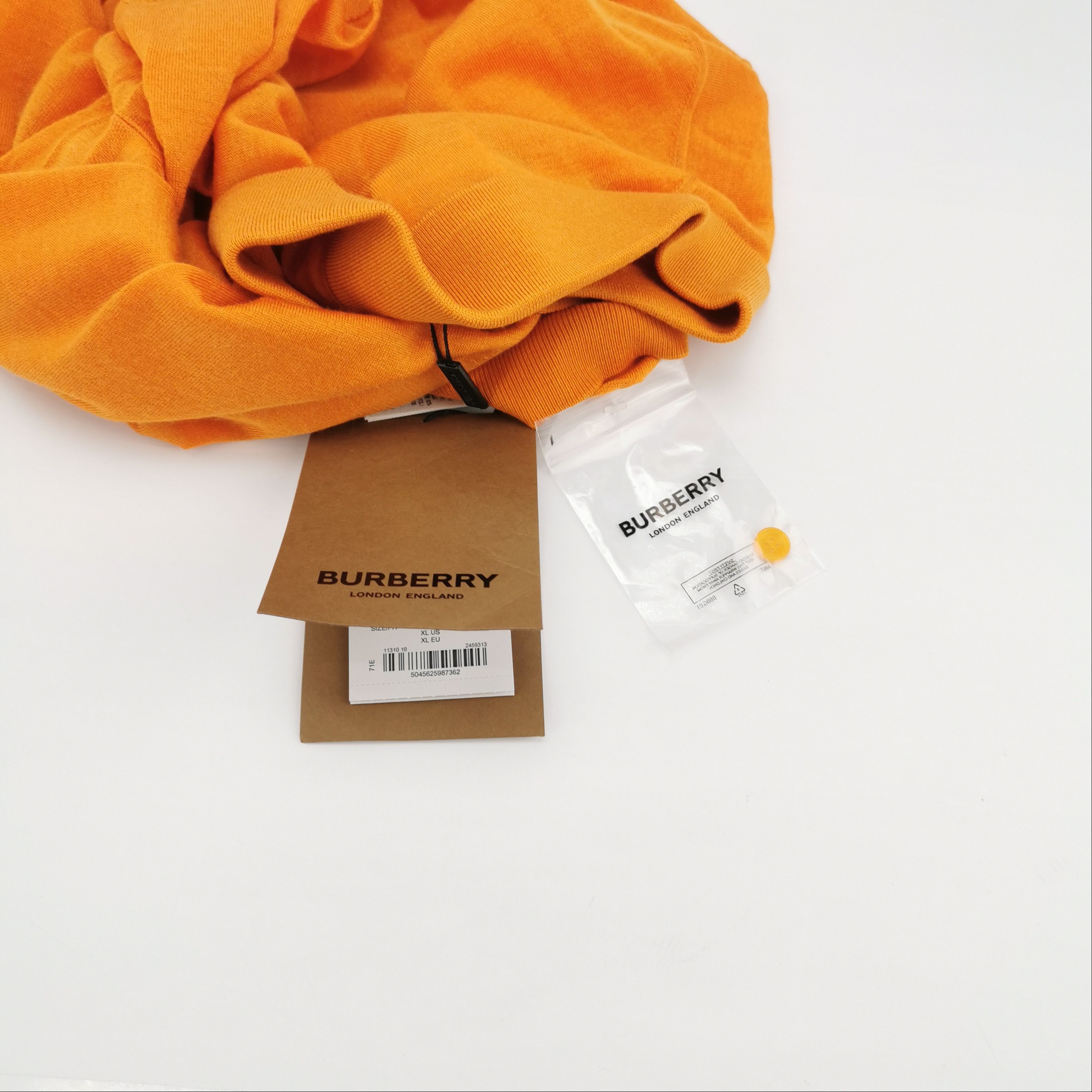 Burberry Burberry Women xl Sweaters Size XL / US 12-14 / IT 48-50 - 4 Thumbnail