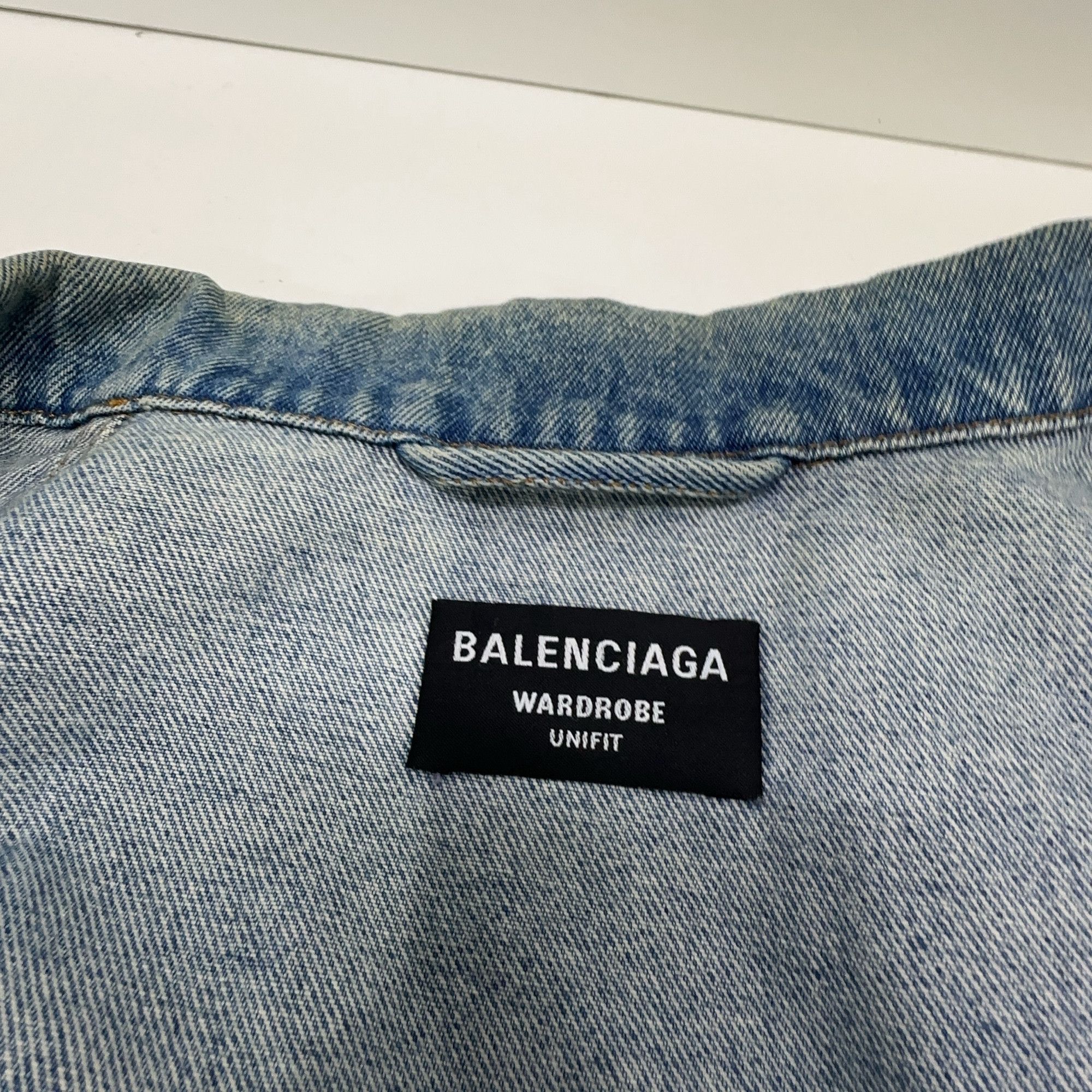 Balenciaga Balenciaga Logo Embroidered Denim Jacket L Size US L / EU 52-54 / 3 - 5 Thumbnail