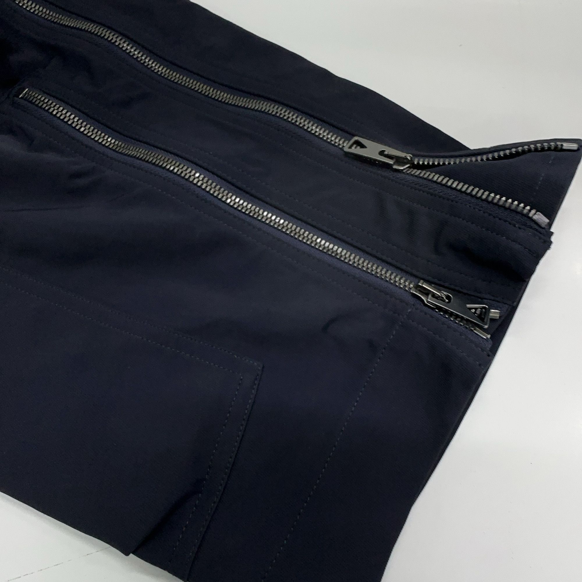 Bottega Veneta Bottega Veneta SS23 Zipper Cargo Pants Size L Size US 34 / EU 50 - 8 Thumbnail