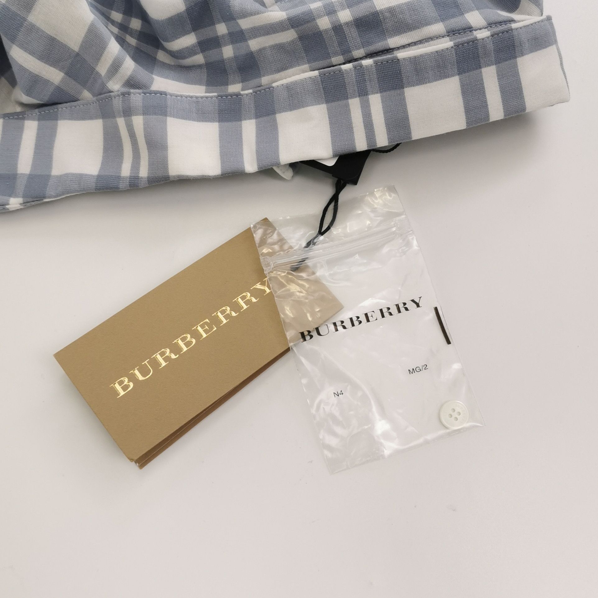 Burberry Burberry Women s Button Ups Size S / US 4 / IT 40 - 4 Thumbnail
