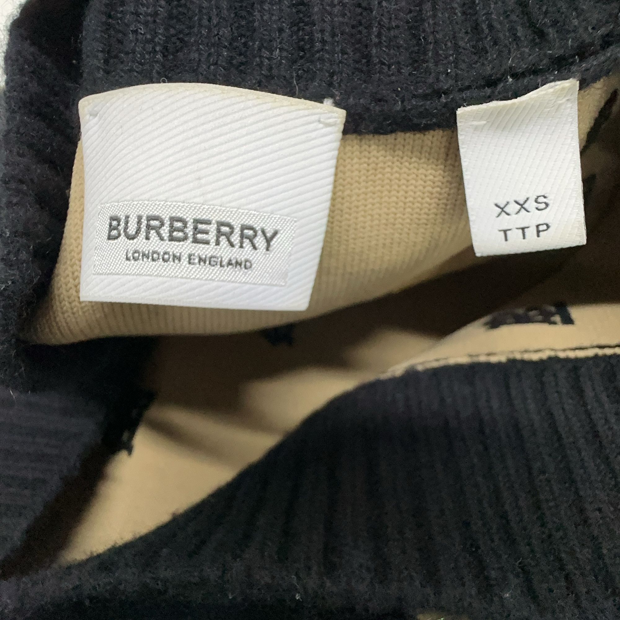 Burberry Burberry Monogram Knit Cardigan XXS Size XXS / US 00 / IT 34 - 4 Thumbnail