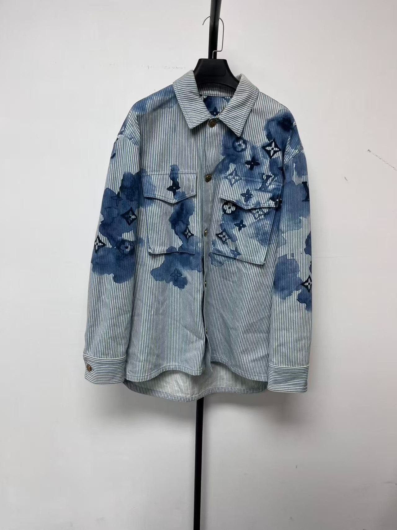 Louis Vuitton Louis Vuitton Striped Logo Print Shirt Size M Size US M / EU 48-50 / 2 - 2 Thumbnail