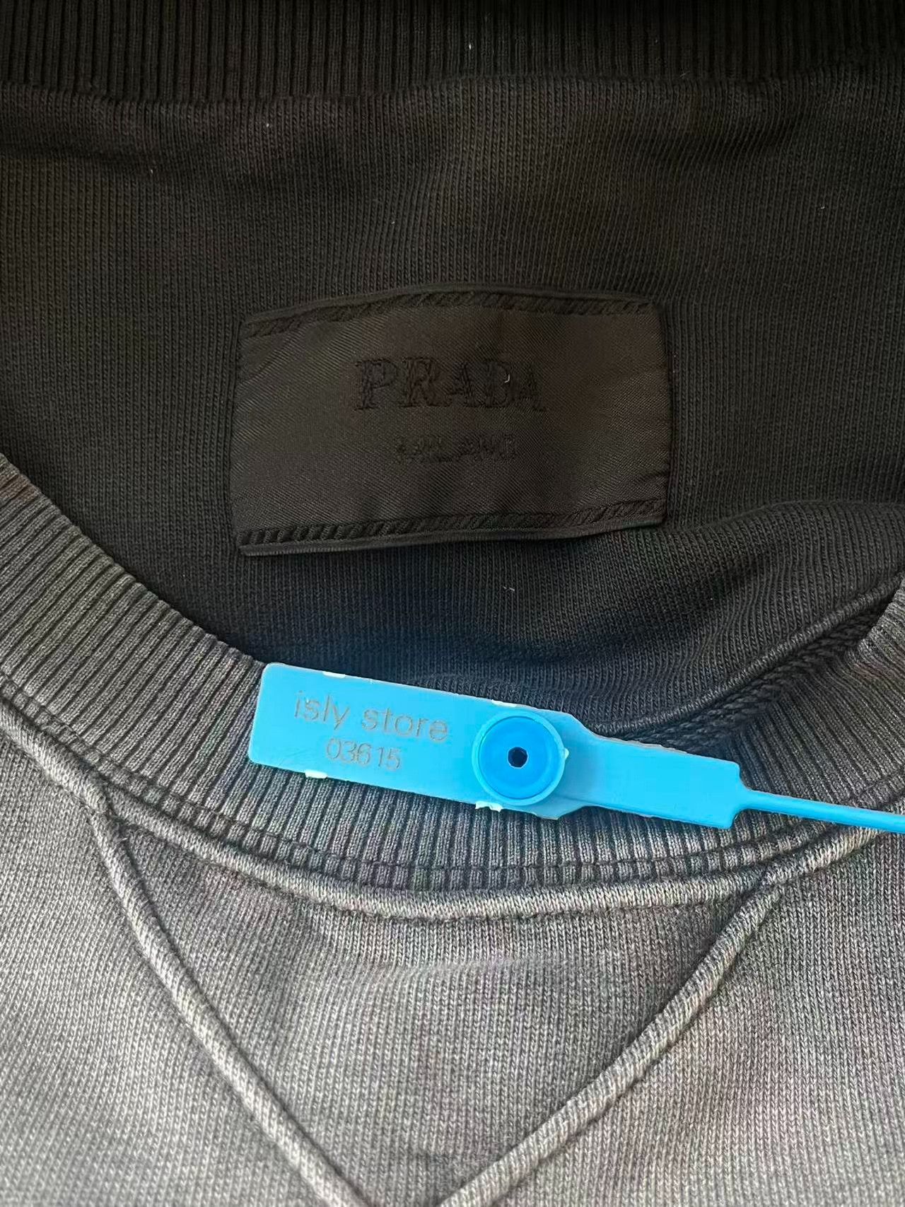 Prada Prada Gradient Triangle Logo Sweatshirt Size XL Size US XL / EU 56 / 4 - 6 Thumbnail