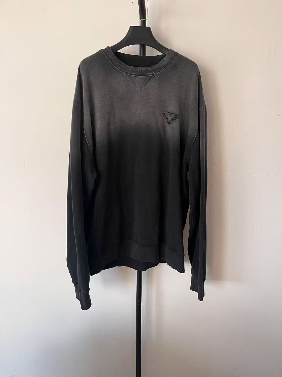 Prada Prada Gradient Triangle Logo Sweatshirt Size XL Size US XL / EU 56 / 4 - 2 Thumbnail