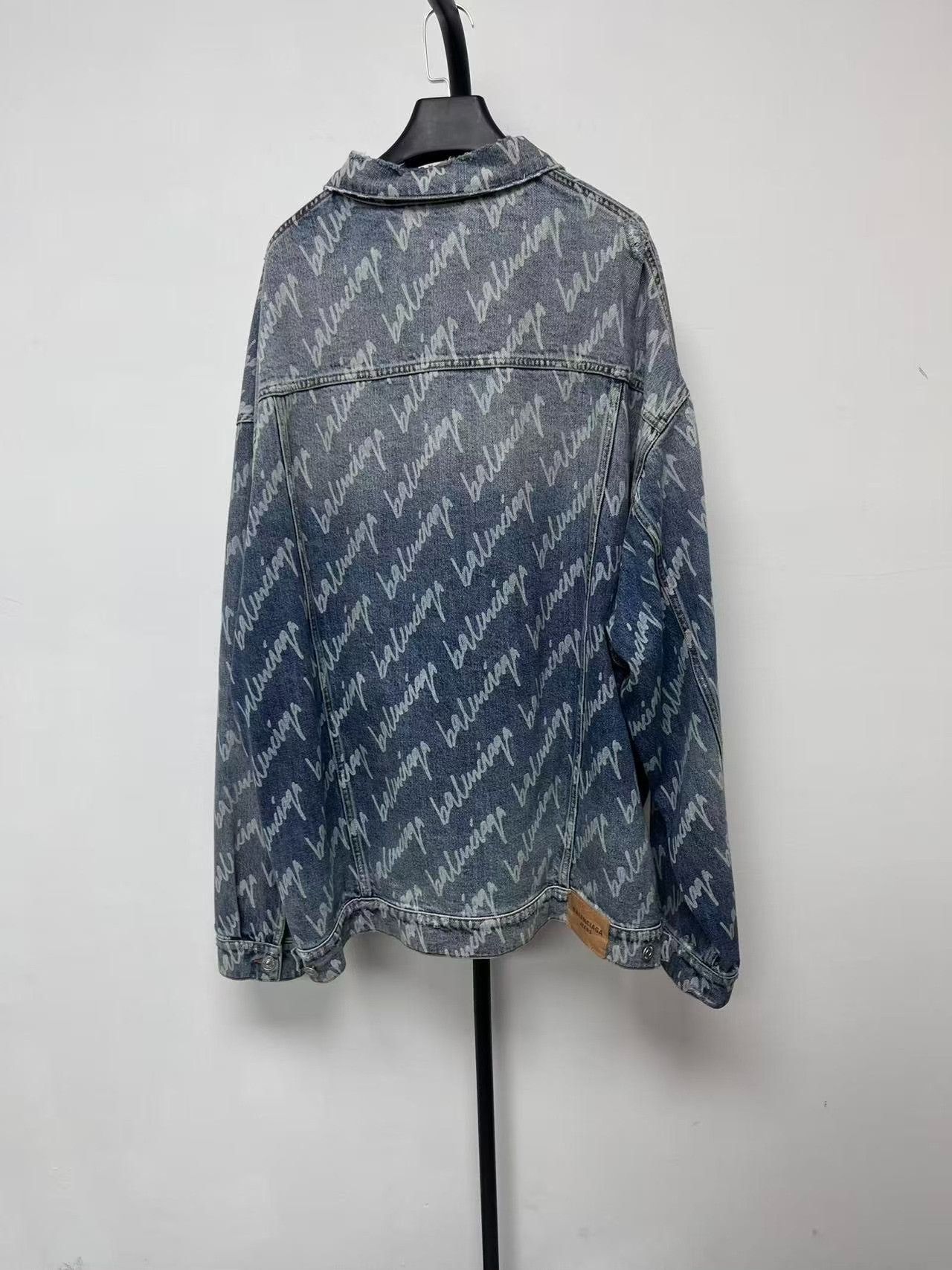 Balenciaga Balenciaga Logo Print Denim Jacket Size 4 Size XL / US 12-14 / IT 48-50 - 3 Thumbnail
