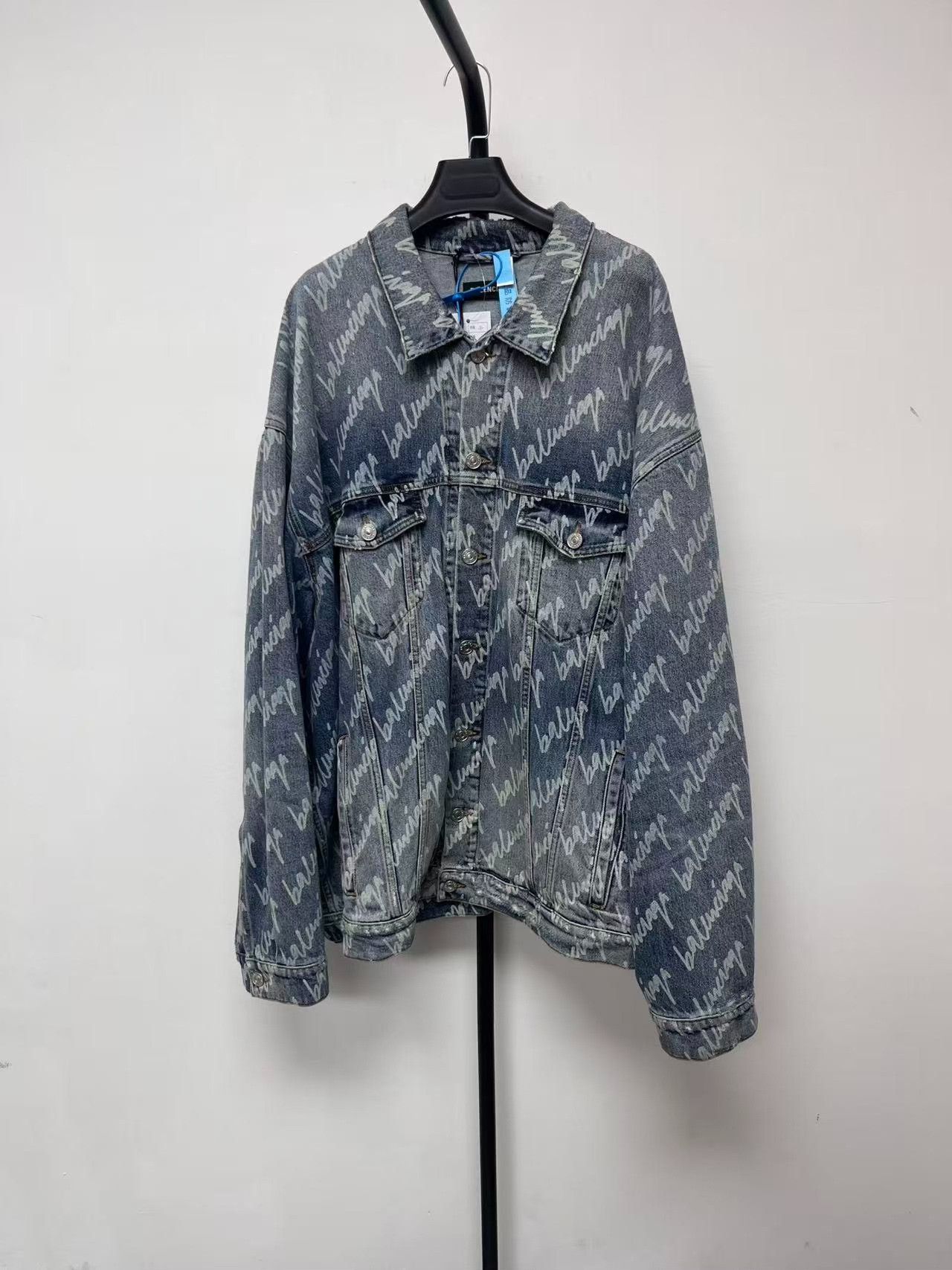 Balenciaga Balenciaga Logo Print Denim Jacket Size 4 Size XL / US 12-14 / IT 48-50 - 2 Thumbnail