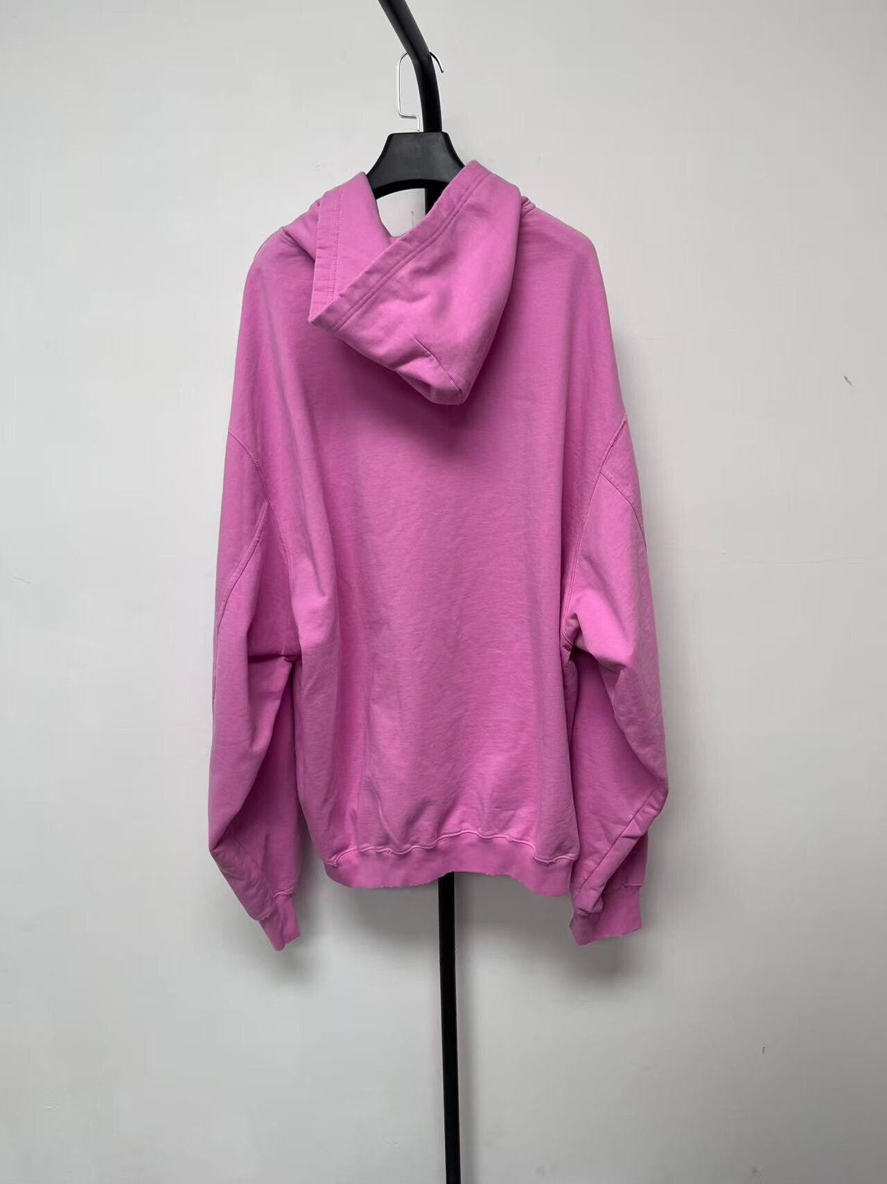 Balenciaga Balenciaga Distressed Logo Hoodie Pink M Size US M / EU 48-50 / 2 - 3 Thumbnail