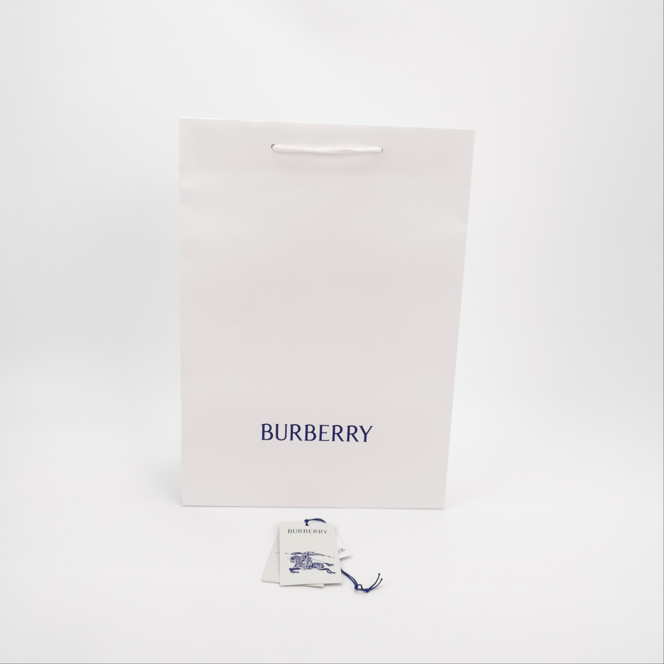 Burberry Burberry Women m Down Jackets Size M / US 6-8 / IT 42-44 - 4 Thumbnail