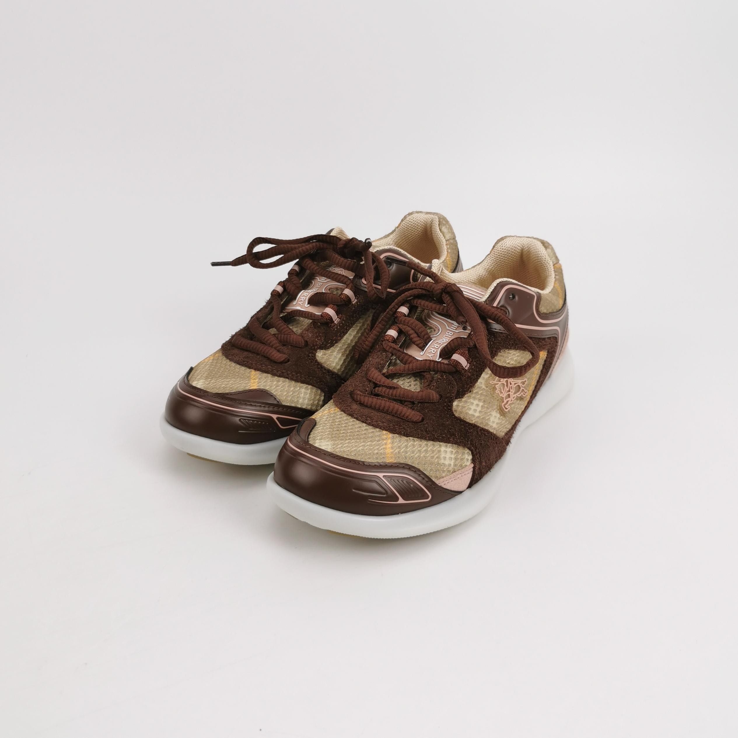 Burberry Burberry Women 6 Lowtop Sneakers Size US 6 / IT 36 - 2 Thumbnail