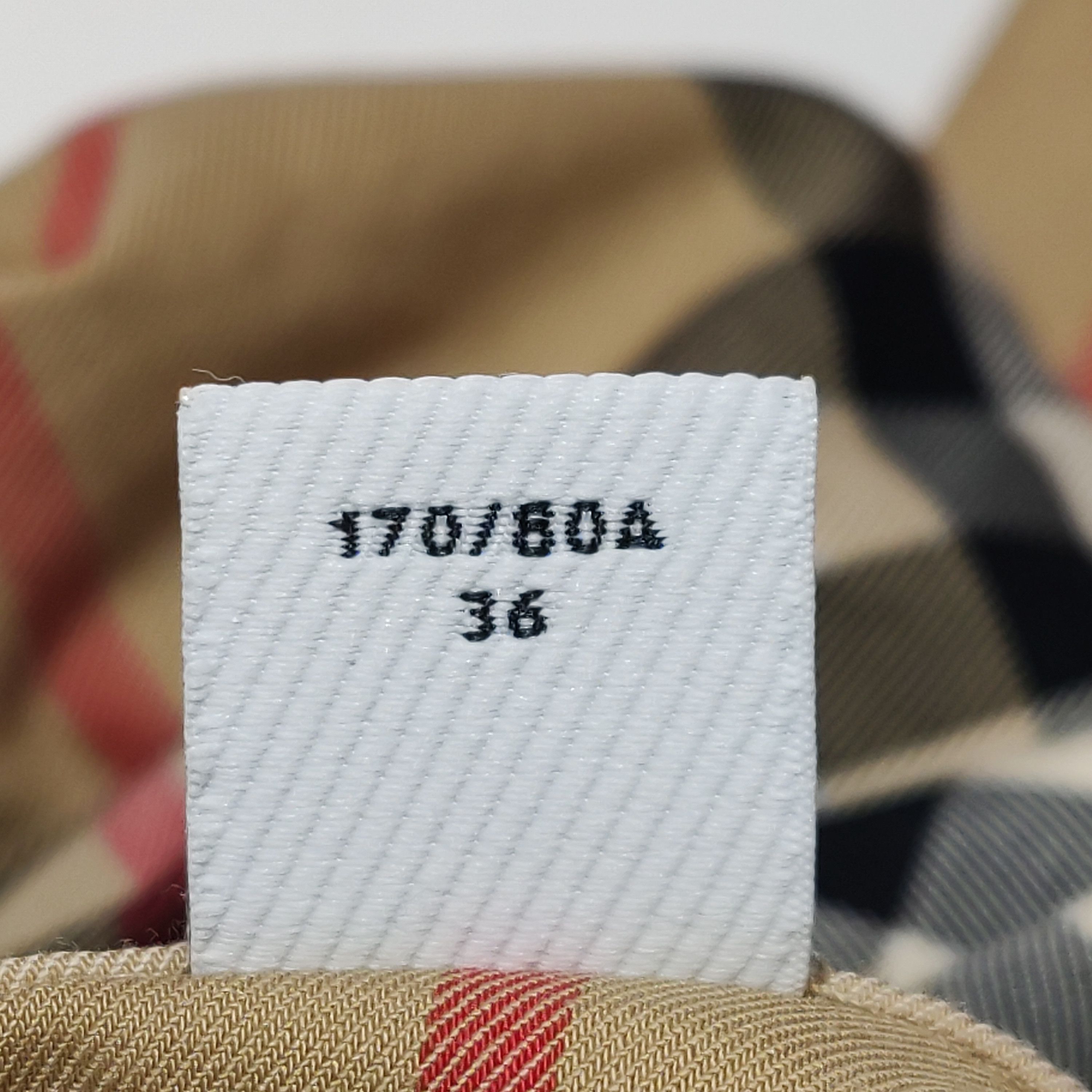 Burberry Burberry Women 4 Button Ups Size S / US 4 / IT 40 - 6 Thumbnail