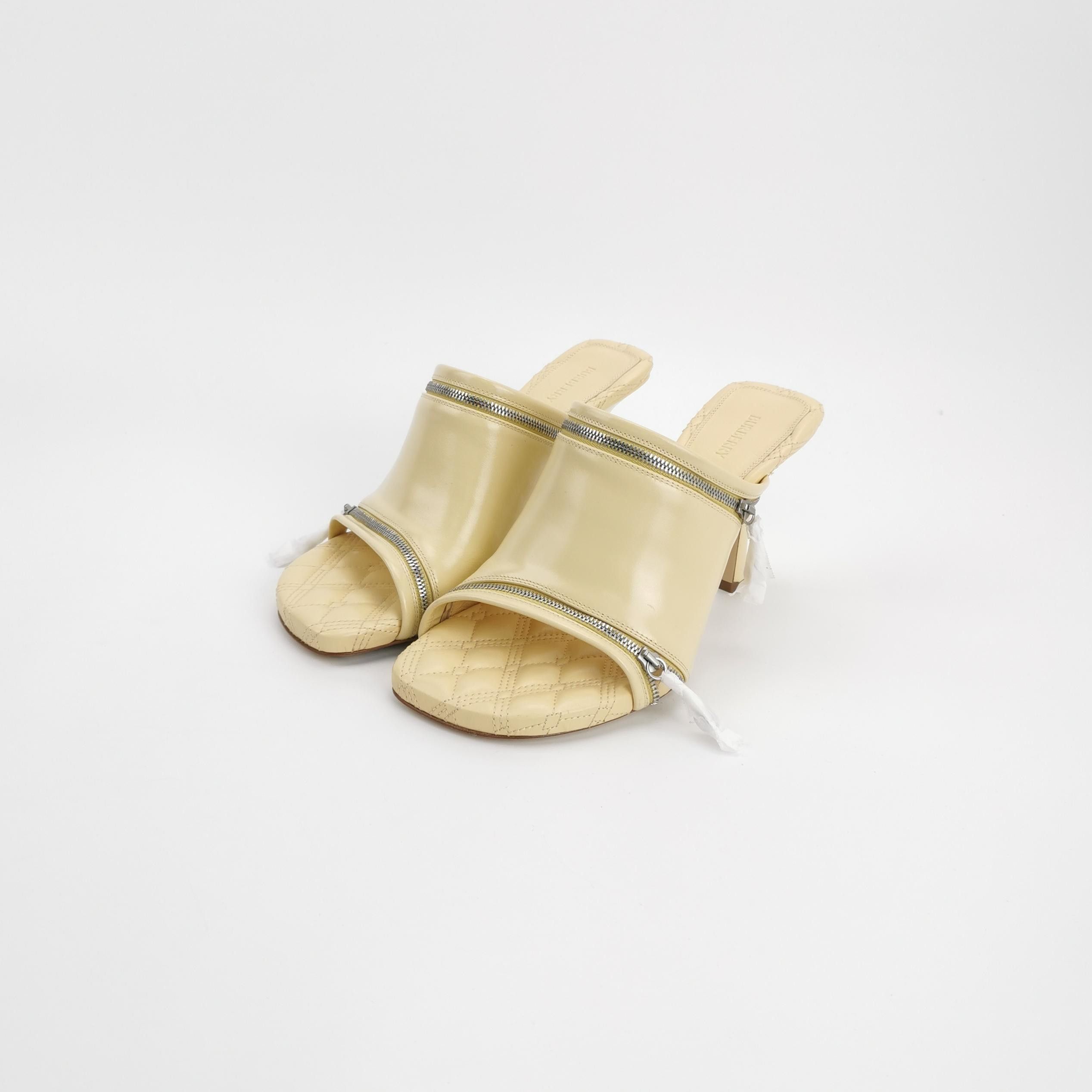 Burberry Burberry Women 8 Sandals Size US 8 / IT 38 - 2 Thumbnail