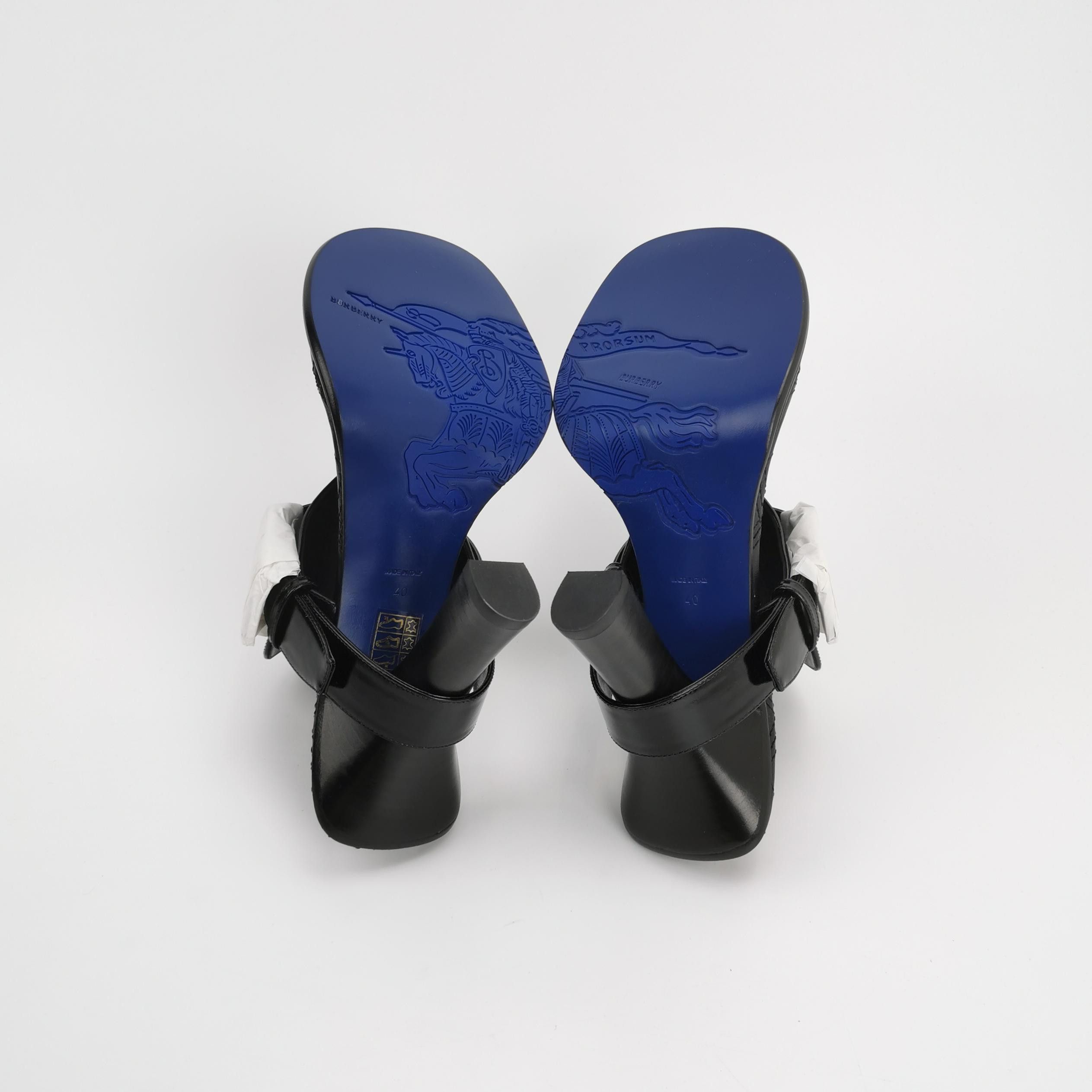 Burberry Burberry Women 10 Sandals Size US 10 / IT 40 - 5 Thumbnail
