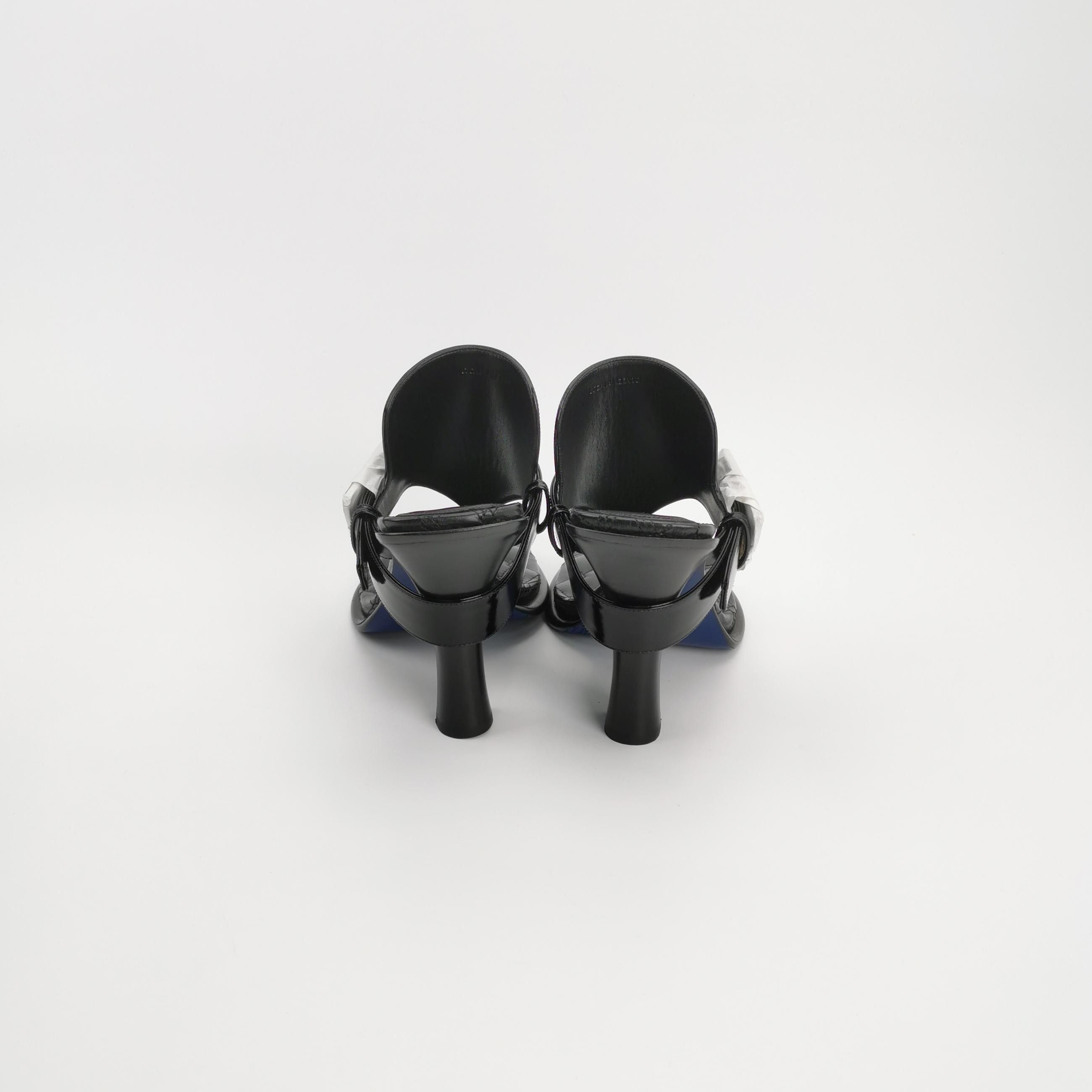 Burberry Burberry Women 10 Sandals Size US 10 / IT 40 - 4 Thumbnail