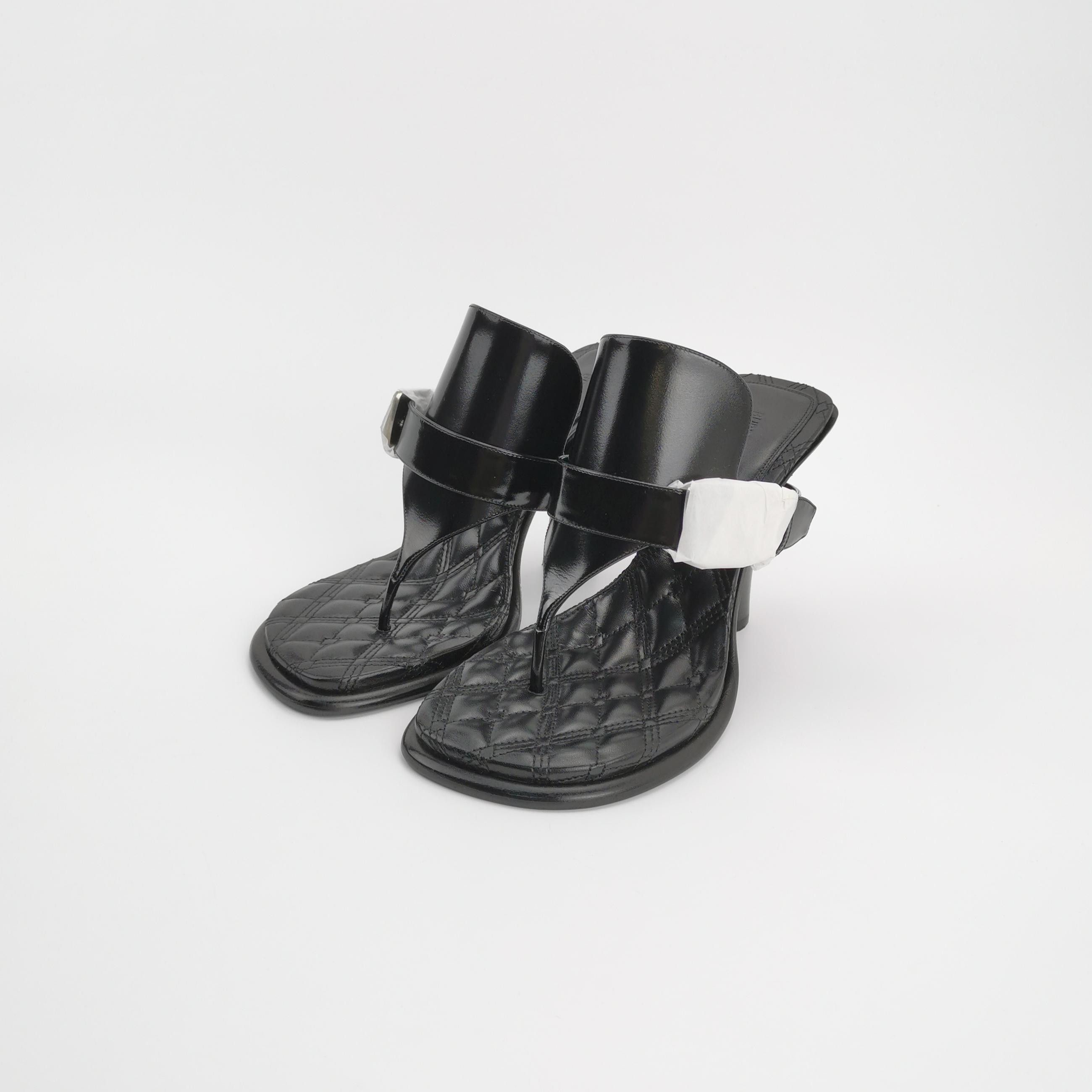 Burberry Burberry Women 10 Sandals Size US 10 / IT 40 - 2 Thumbnail