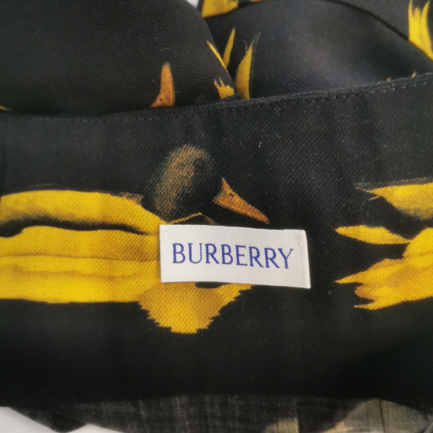 Burberry Burberry Women 26 Midi Skirts Size 26" / US 2 / IT 38 - 6 Thumbnail