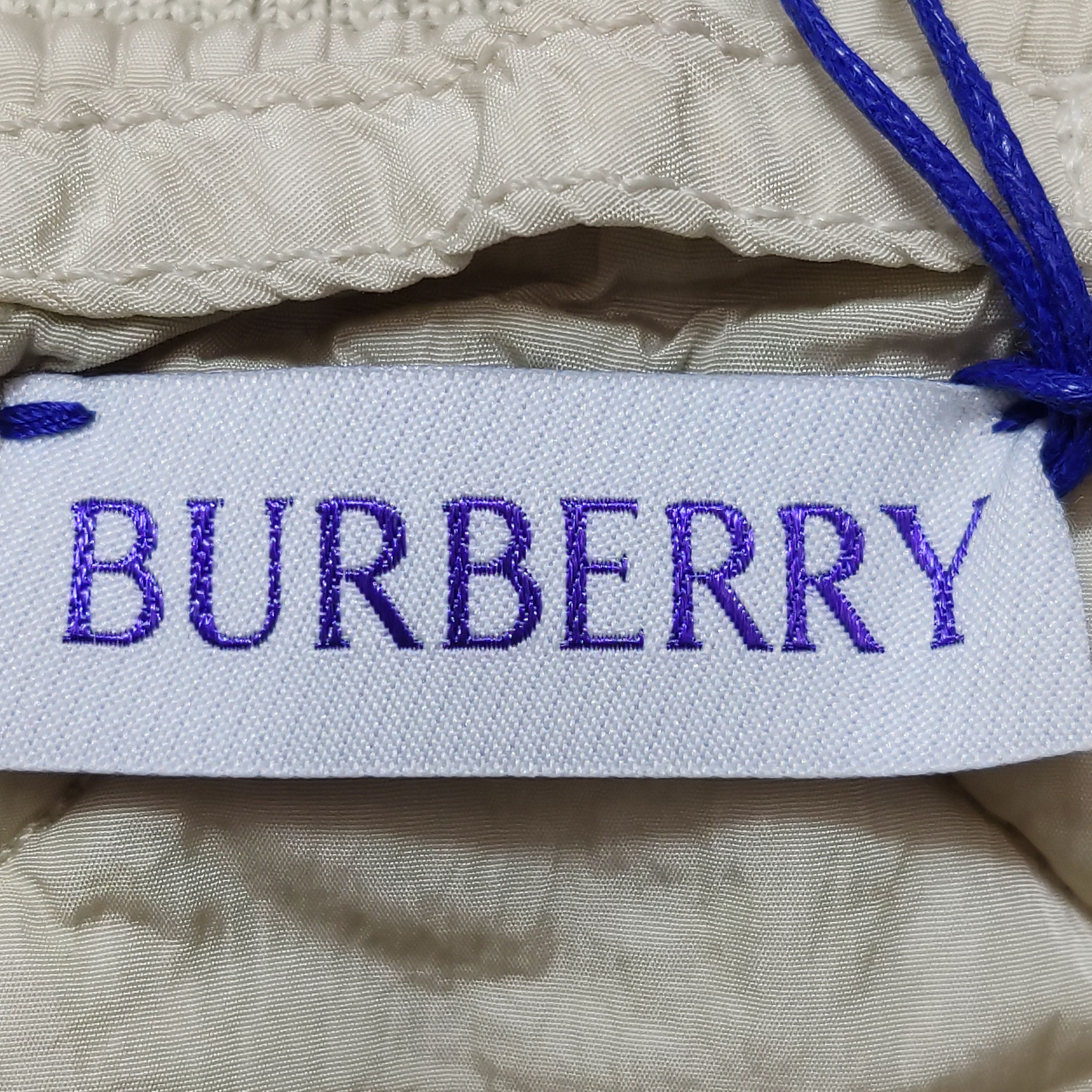 Burberry Burberry Women m Down Jackets Size M / US 6-8 / IT 42-44 - 4 Thumbnail