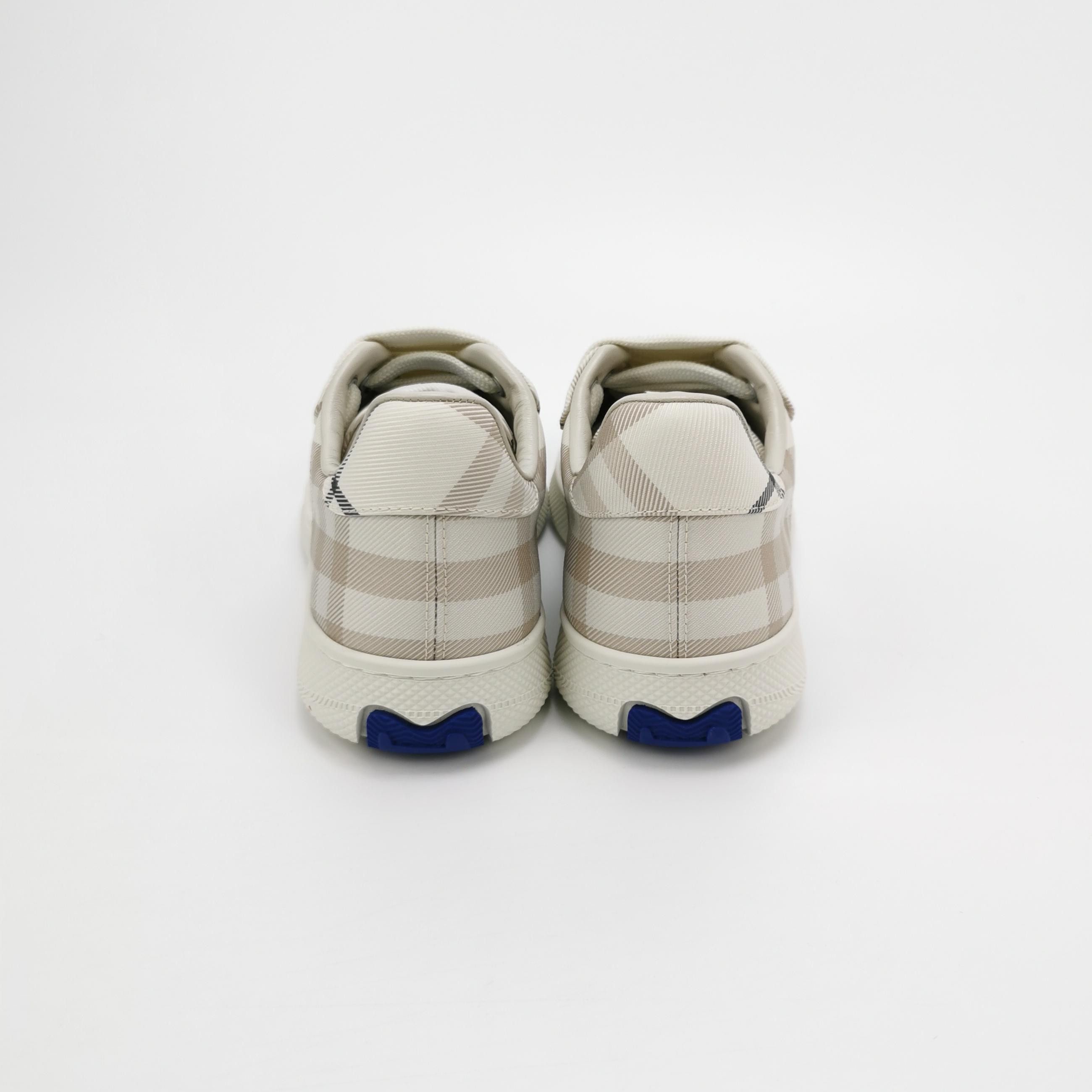 Burberry Burberry Women 5 Lowtop Sneakers Size US 5 / IT 35 - 4 Thumbnail