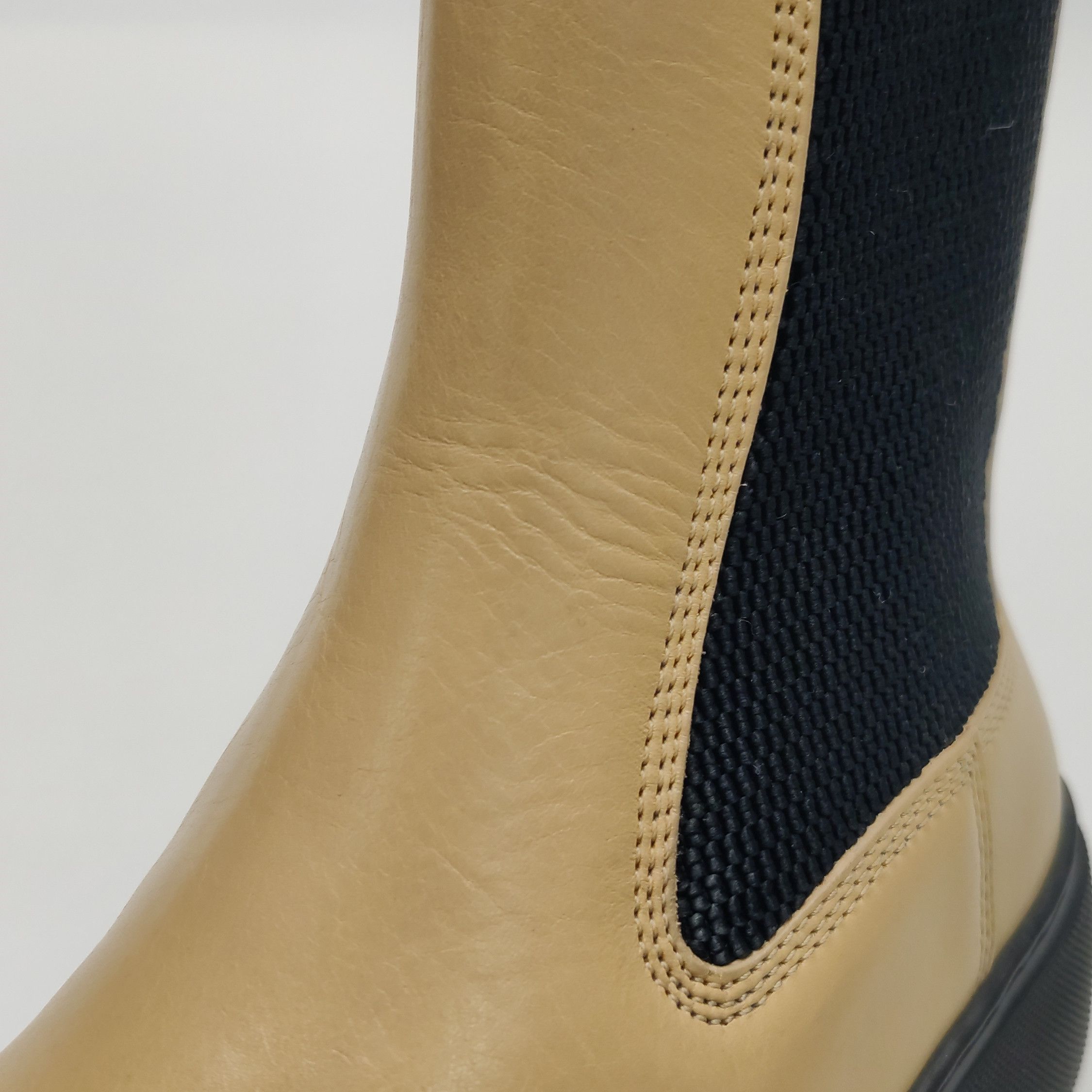Burberry Burberry Women 5 Boots Size US 5 / IT 35 - 12 Thumbnail