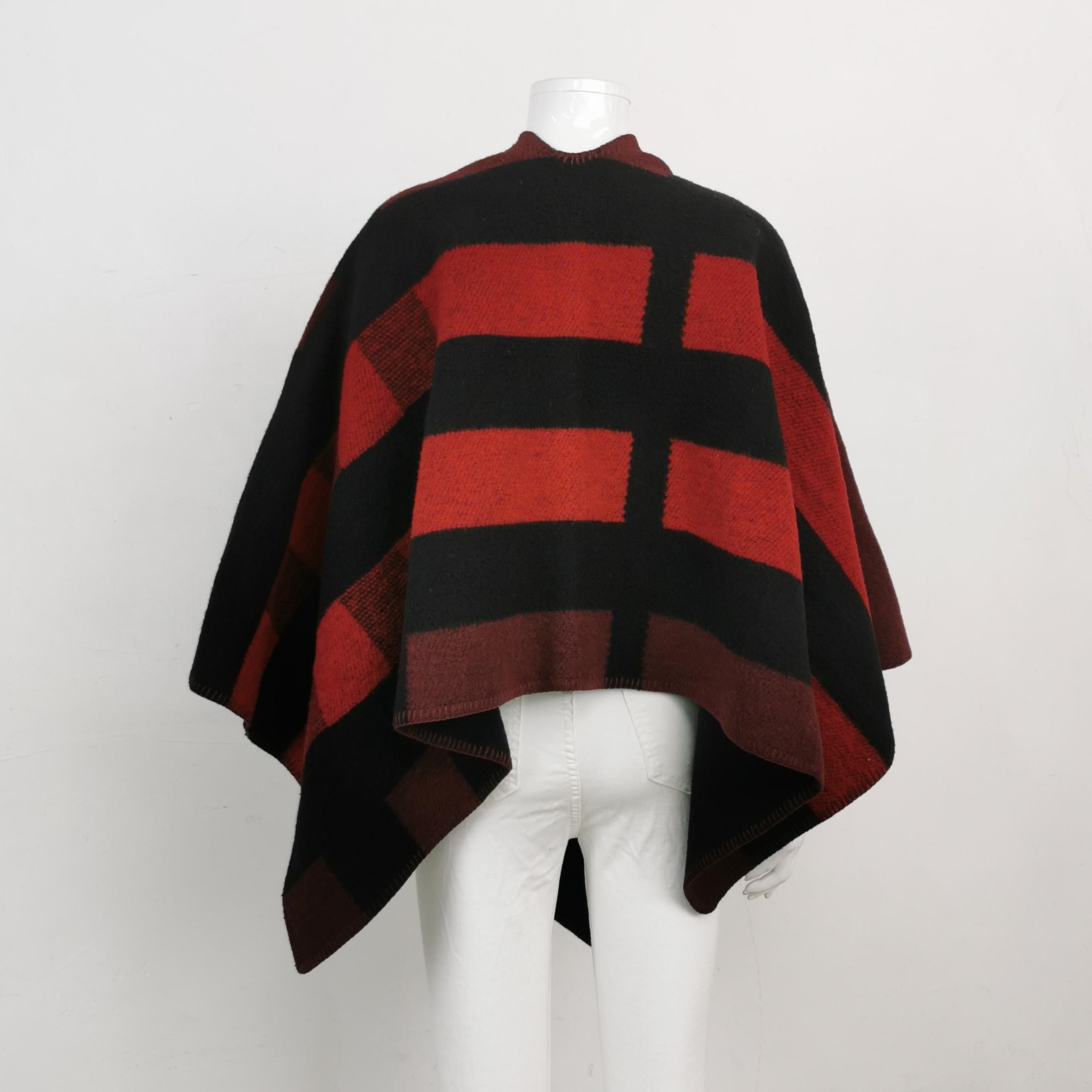 Burberry Burberry Women s Coats Size S / US 4 / IT 40 - 2 Thumbnail