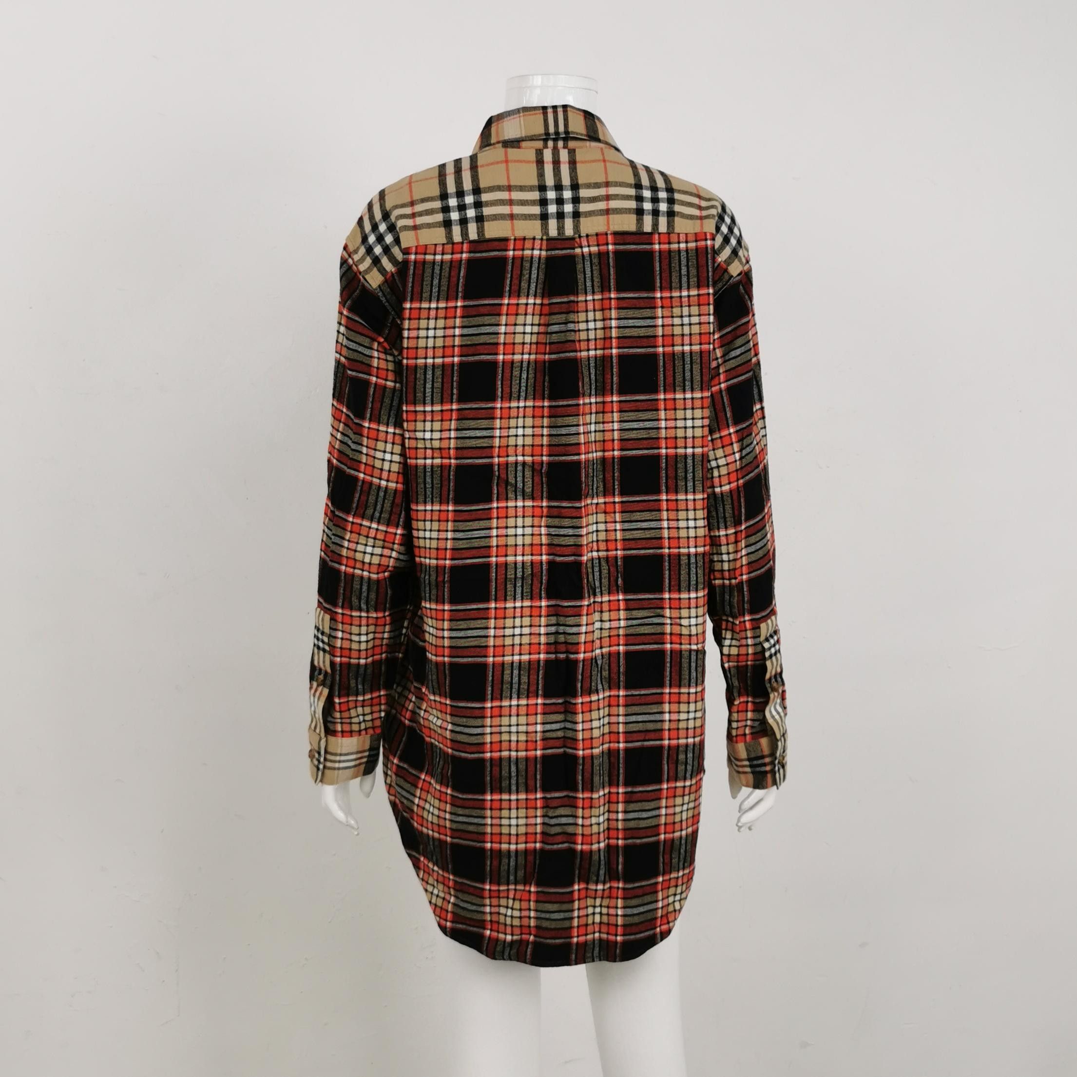 Burberry Burberry Women s Button Ups Size S / US 4 / IT 40 - 2 Thumbnail