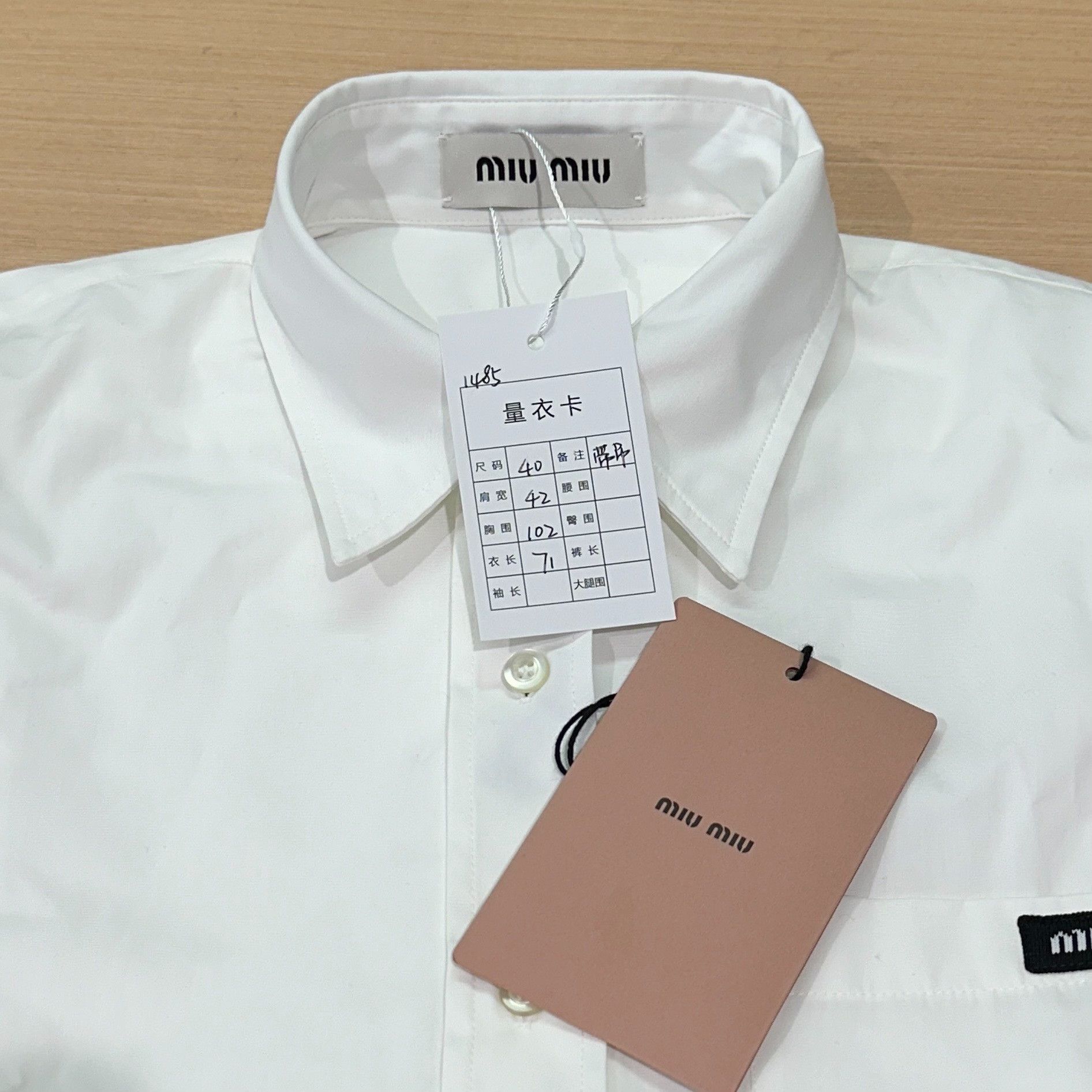 Miu Miu Miu Miu Logo Patch Sharp Collar Shirt IT 40 Size S / US 4 / IT 40 - 5 Thumbnail