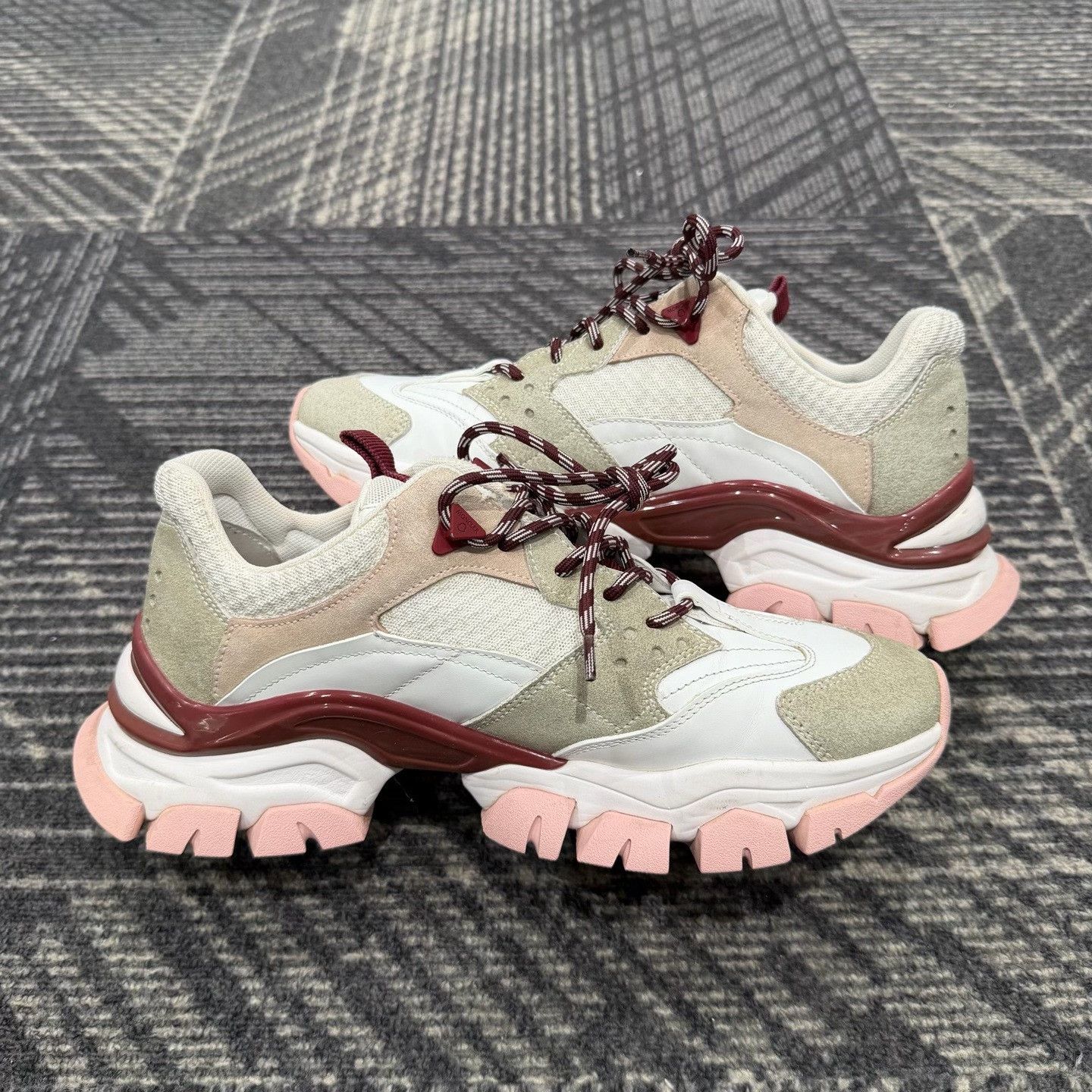 Moncler Moncler Leave No Trace Sneakers EU 39 Size US 6 / EU 39 - 6 Thumbnail