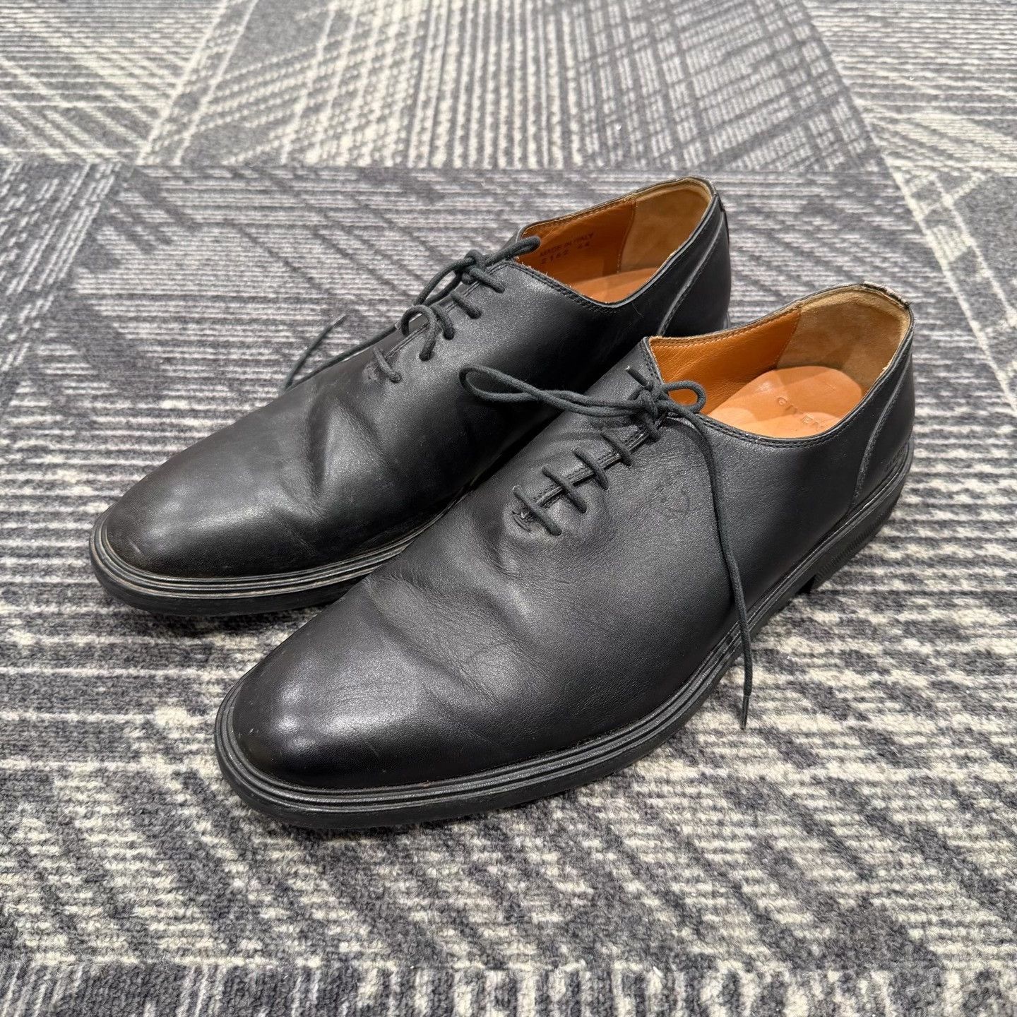 Givenchy Givenchy Black Leather Oxford Shoes EU 44 Size US 11 / EU 44 - 2 Thumbnail